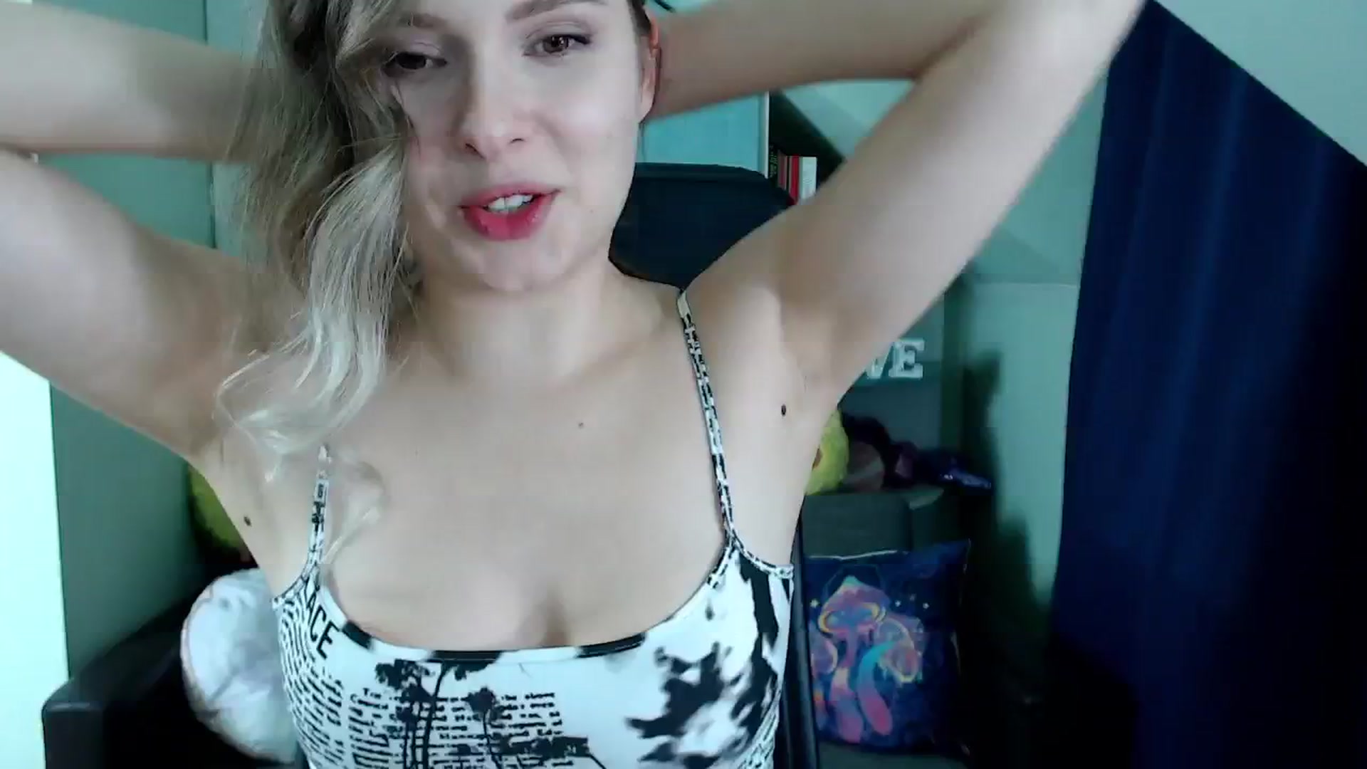 Gallery image thumbnail from Sweettreat_mj's myfreecams stream on, 10/21/2024, 01:00 image 1 of 20