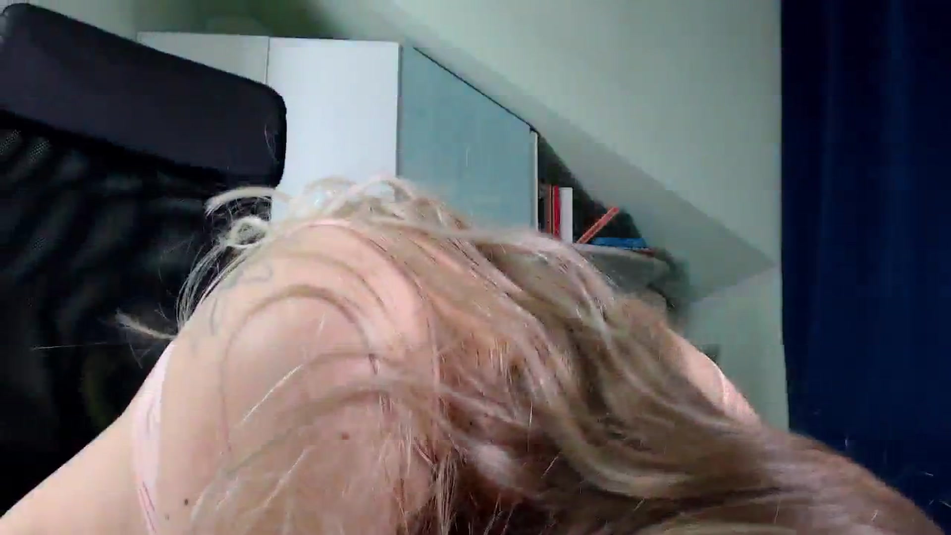 Gallery image thumbnail from Sweettreat_mj's myfreecams stream on, 10/26/2024, 01:26 image 6 of 20
