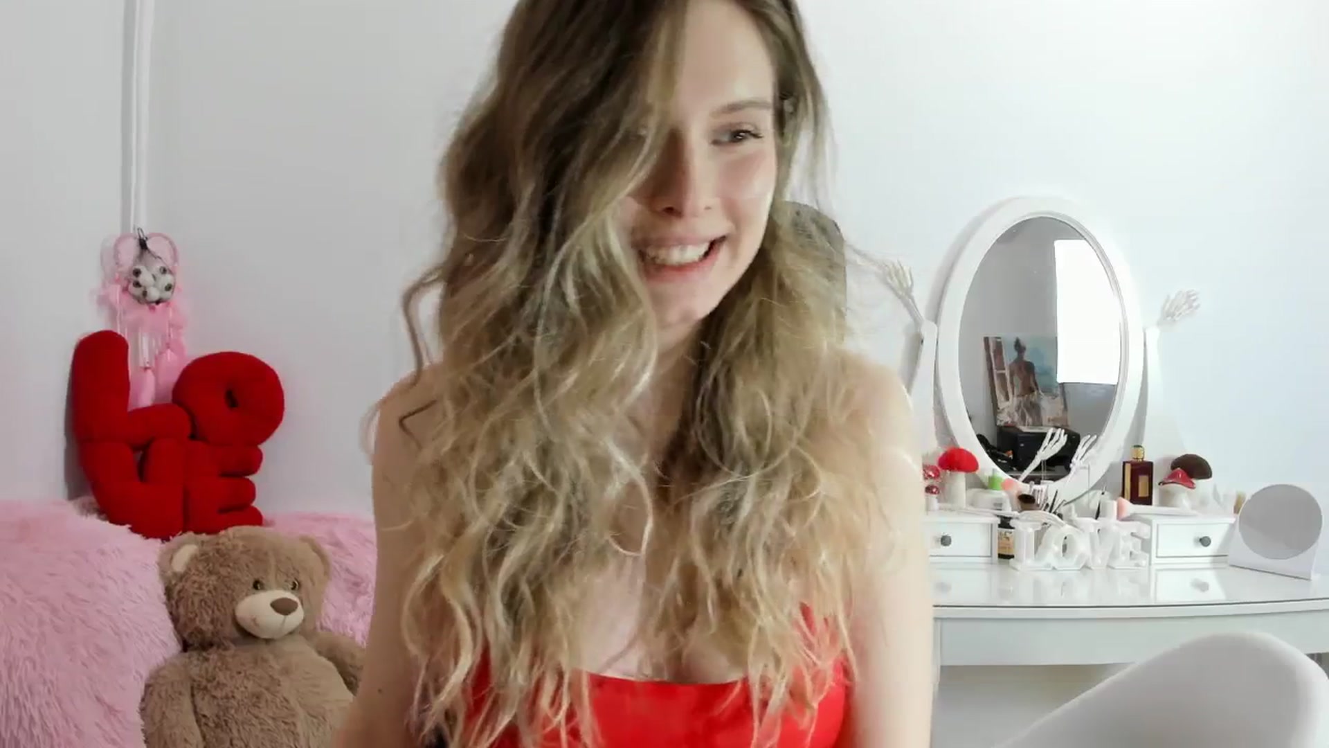 Gallery image thumbnail from Sweettreat_mj's myfreecams stream on, 10/31/2025, 03:04 image 20 of 20