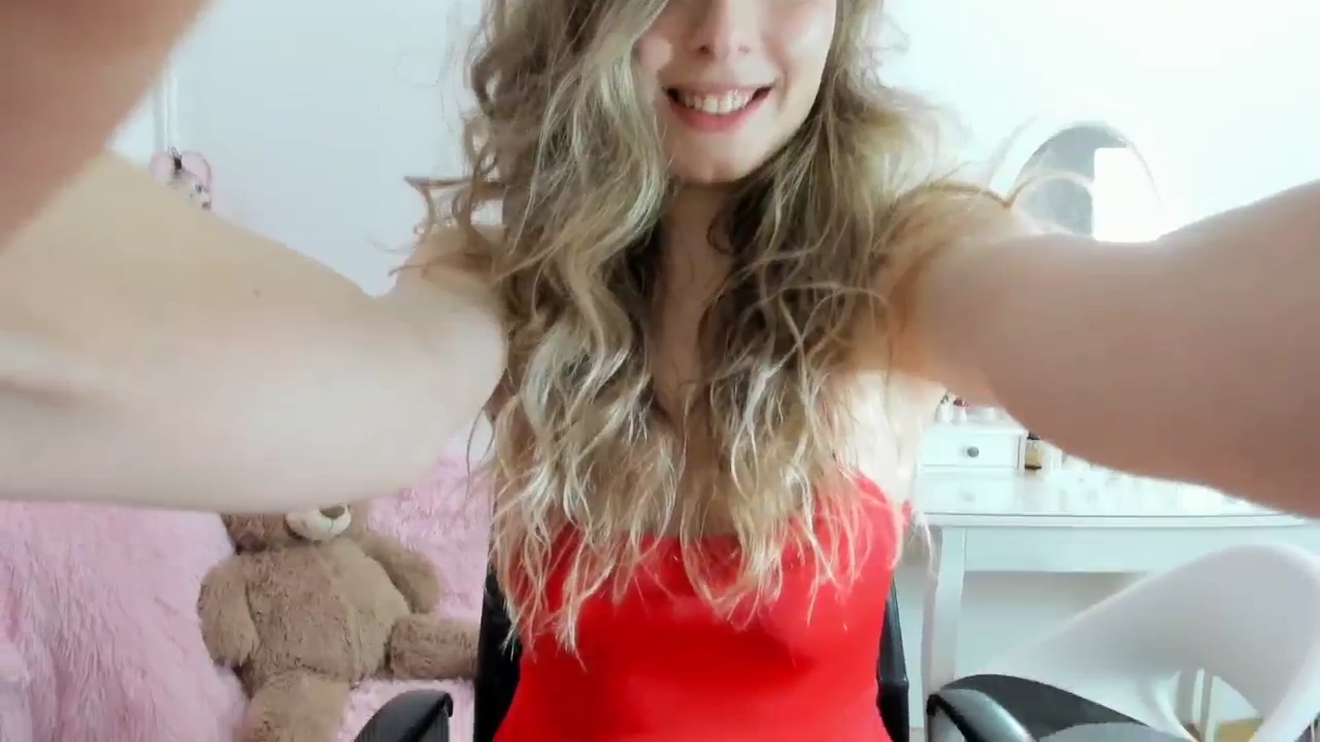 Gallery image thumbnail from Sweettreat_mj's myfreecams stream on, 10/31/2025, 03:04 image 7 of 20