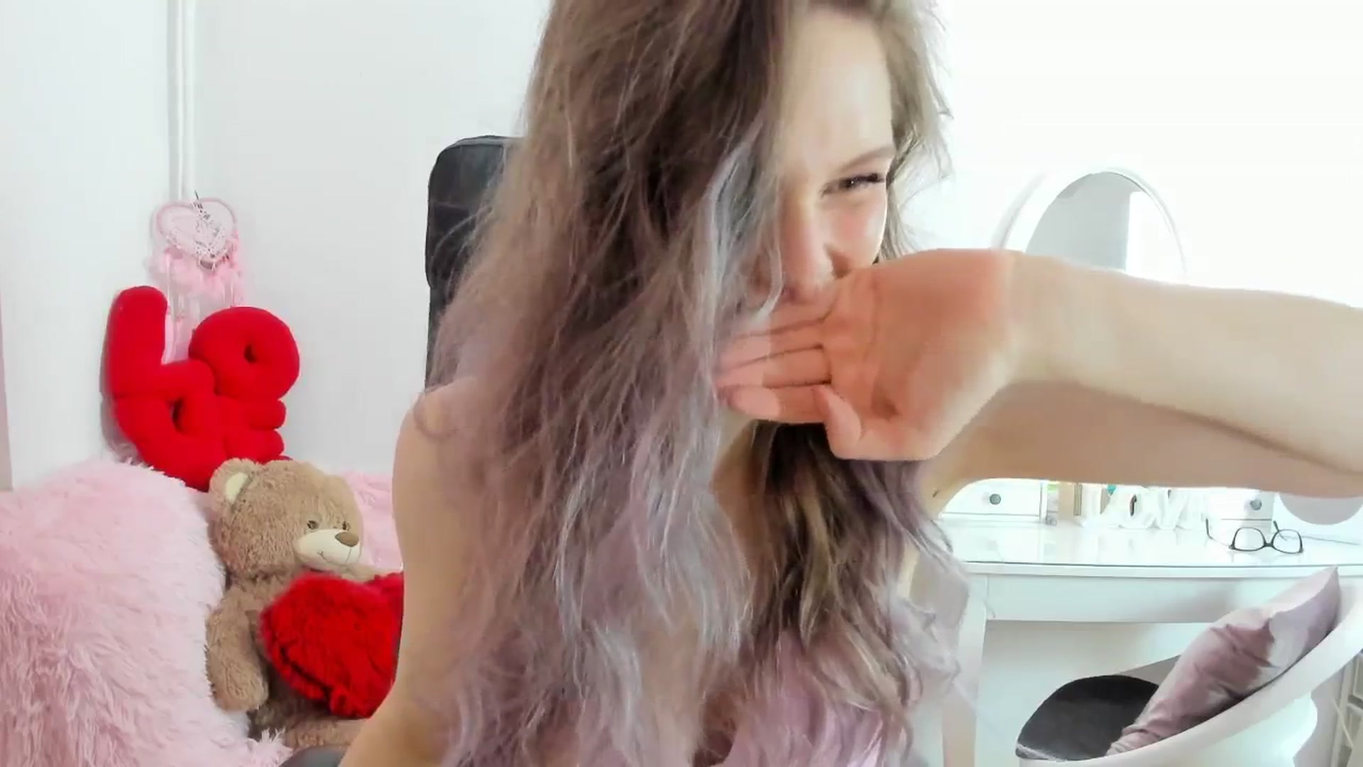 Gallery image thumbnail from Sweettreat_mj's myfreecams stream on, 11/14/2025, 01:51 image 4 of 20