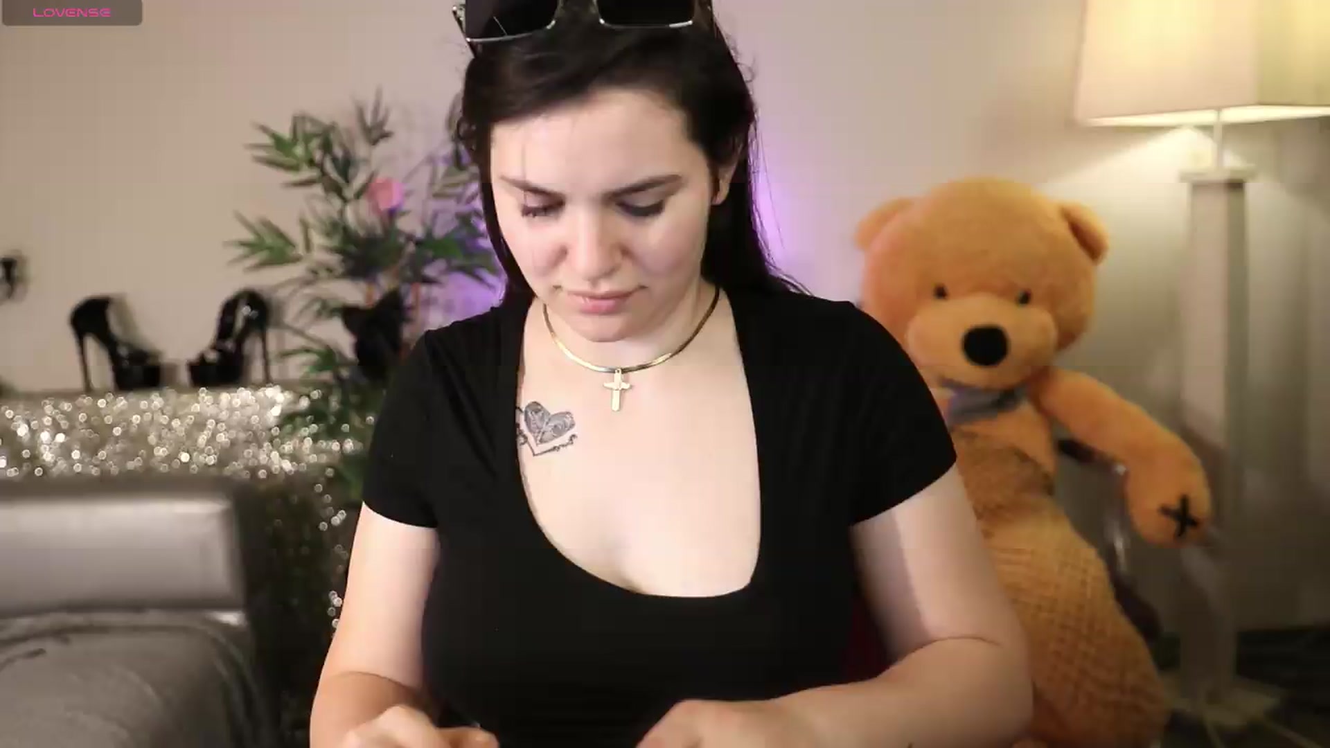 Gallery image thumbnail from Sweetxfreedom's myfreecams stream on, 05/21/2026, 11:57 image 1 of 20