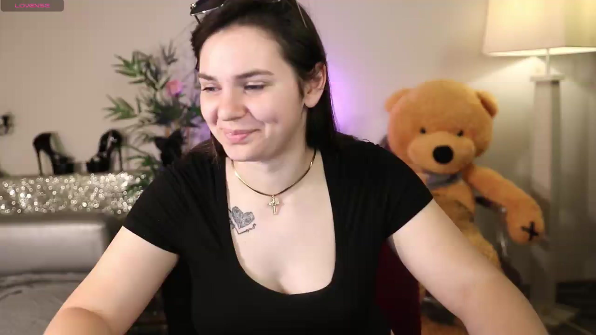 Gallery image thumbnail from Sweetxfreedom's myfreecams stream on, 05/21/2026, 11:57 image 2 of 20