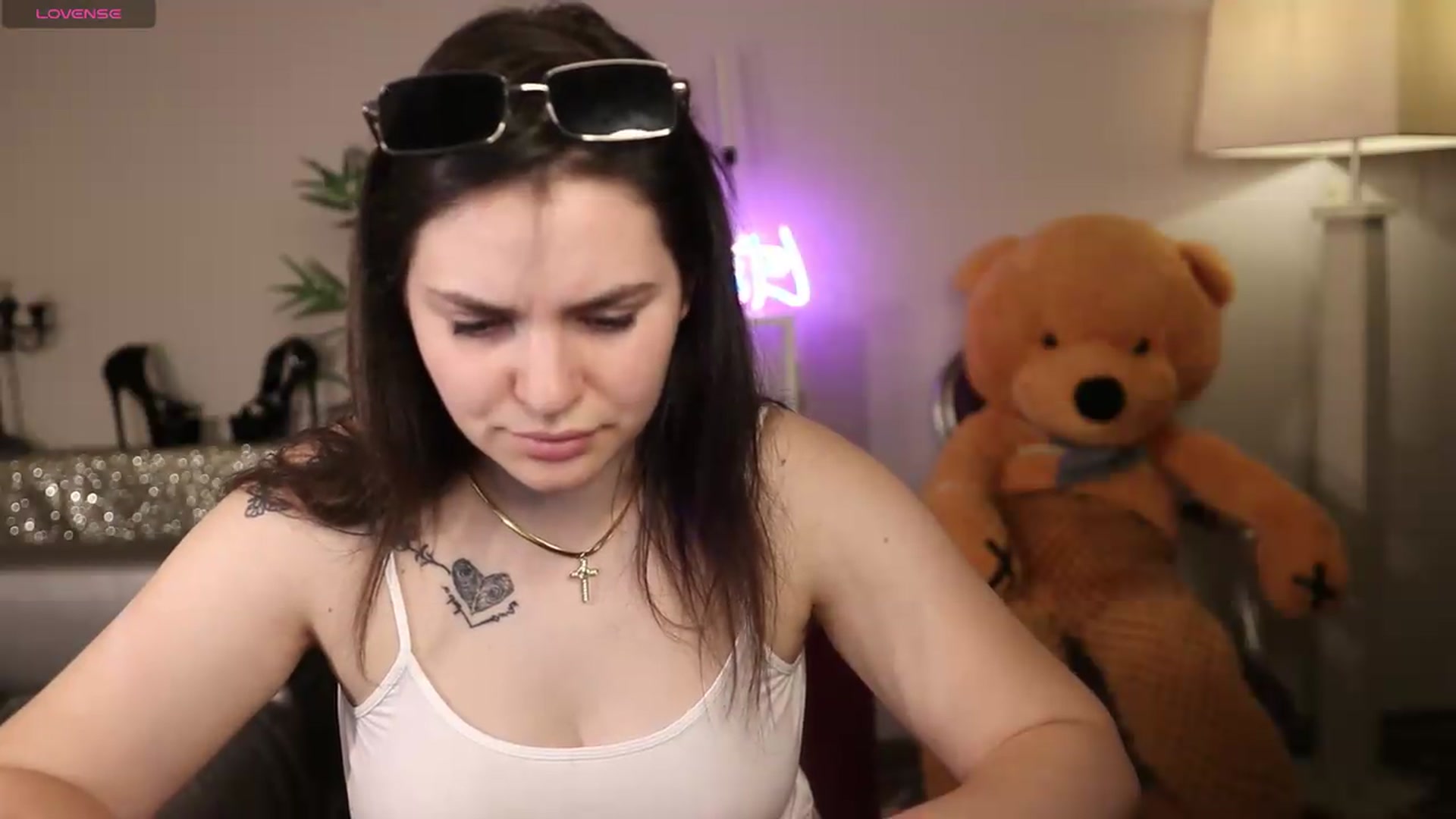 Gallery image thumbnail from Sweetxfreedom's myfreecams stream on, 05/25/2026, 12:54 image 12 of 20