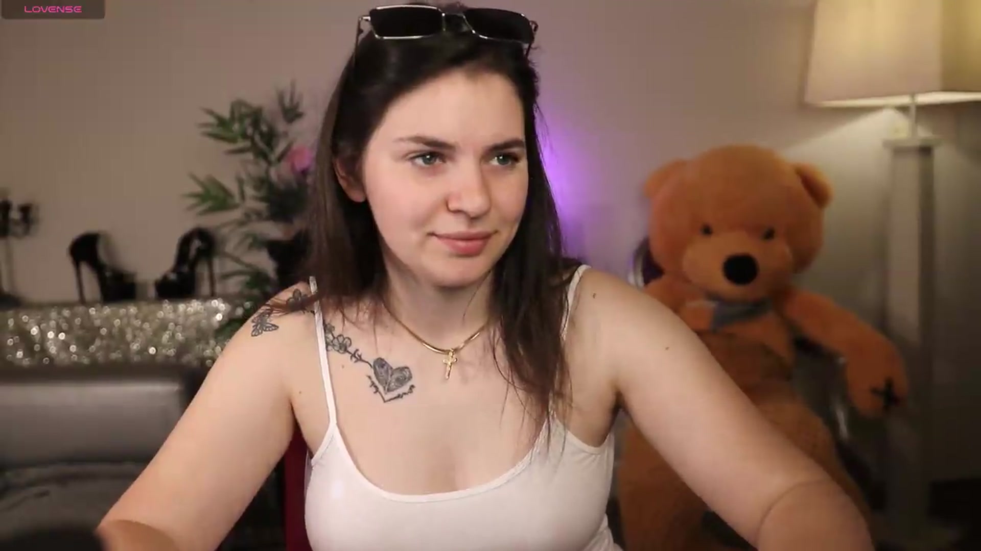 Gallery image thumbnail from Sweetxfreedom's myfreecams stream on, 05/25/2026, 12:54 image 6 of 20