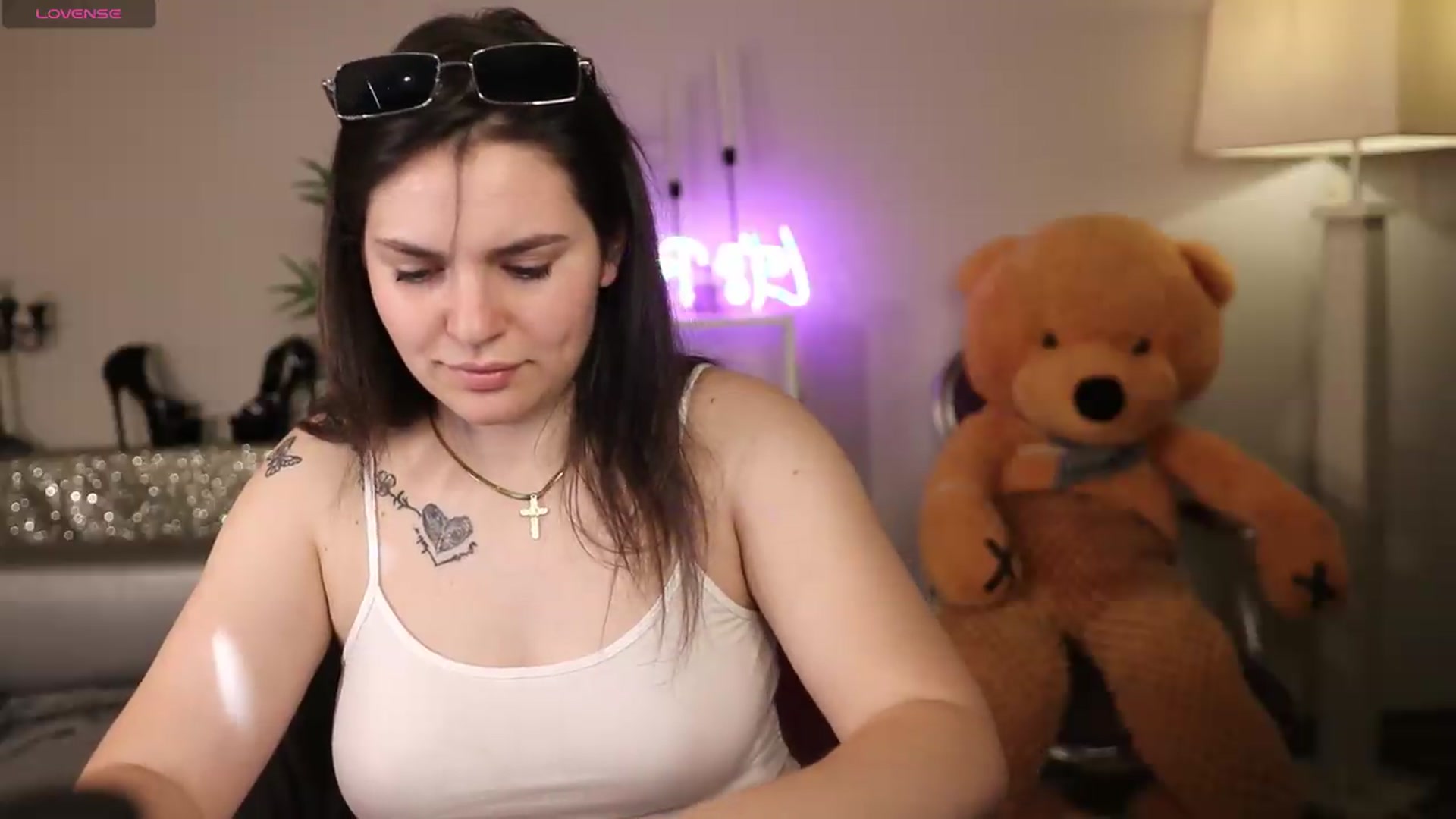 Gallery image thumbnail from Sweetxfreedom's myfreecams stream on, 05/25/2026, 12:54 image 10 of 20
