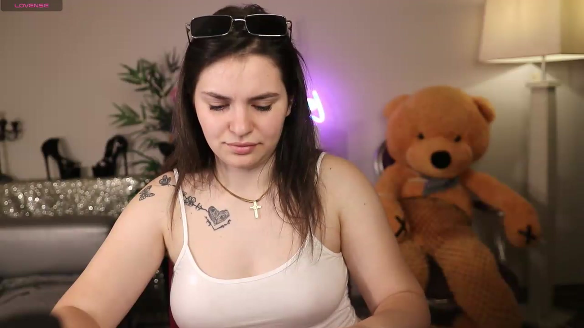 Gallery image thumbnail from Sweetxfreedom's myfreecams stream on, 05/25/2026, 12:54 image 7 of 20
