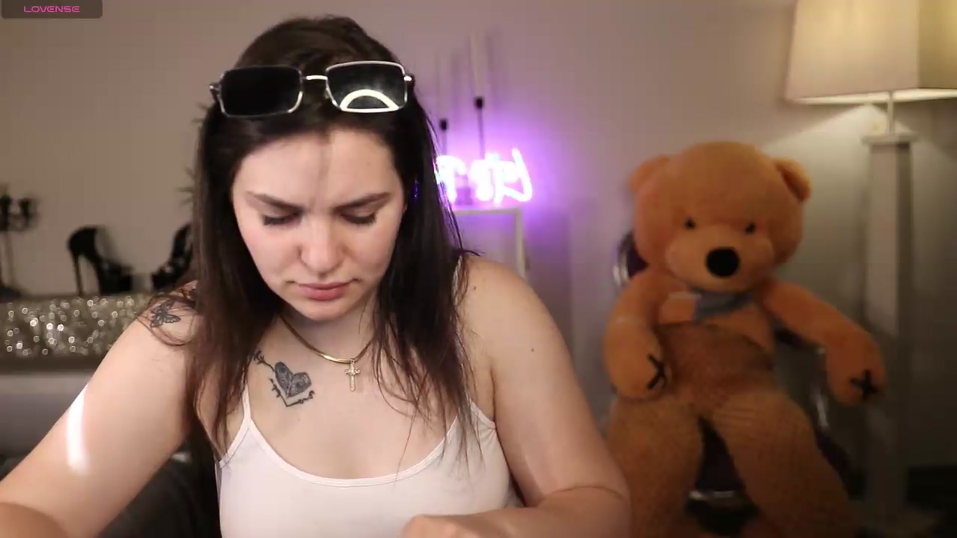 Gallery image thumbnail from Sweetxfreedom's myfreecams stream on, 05/25/2026, 12:54 image 13 of 20