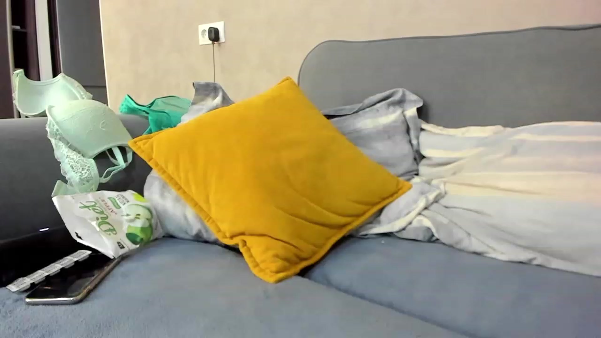 Gallery image thumbnail from SweetyAri's myfreecams stream on, 12/03/2023, 09:56 image 11 of 20