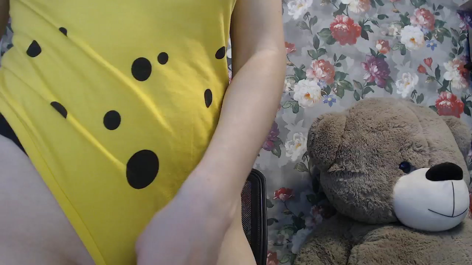 Gallery image thumbnail from SweetyDonut's myfreecams stream on, 03/01/2026, 09:37 image 16 of 20