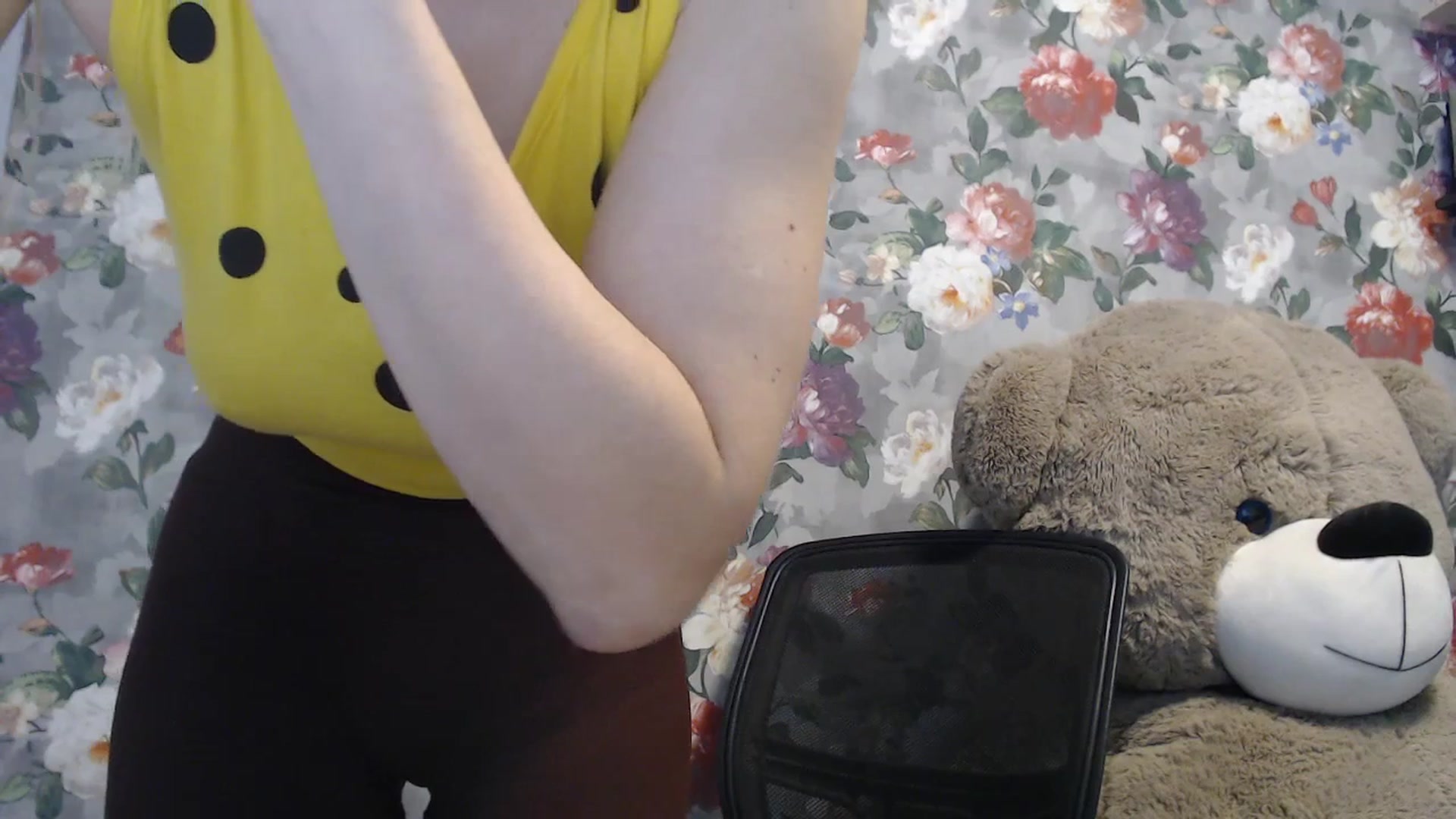 Gallery image thumbnail from SweetyDonut's myfreecams stream on, 03/01/2026, 13:22 image 16 of 20