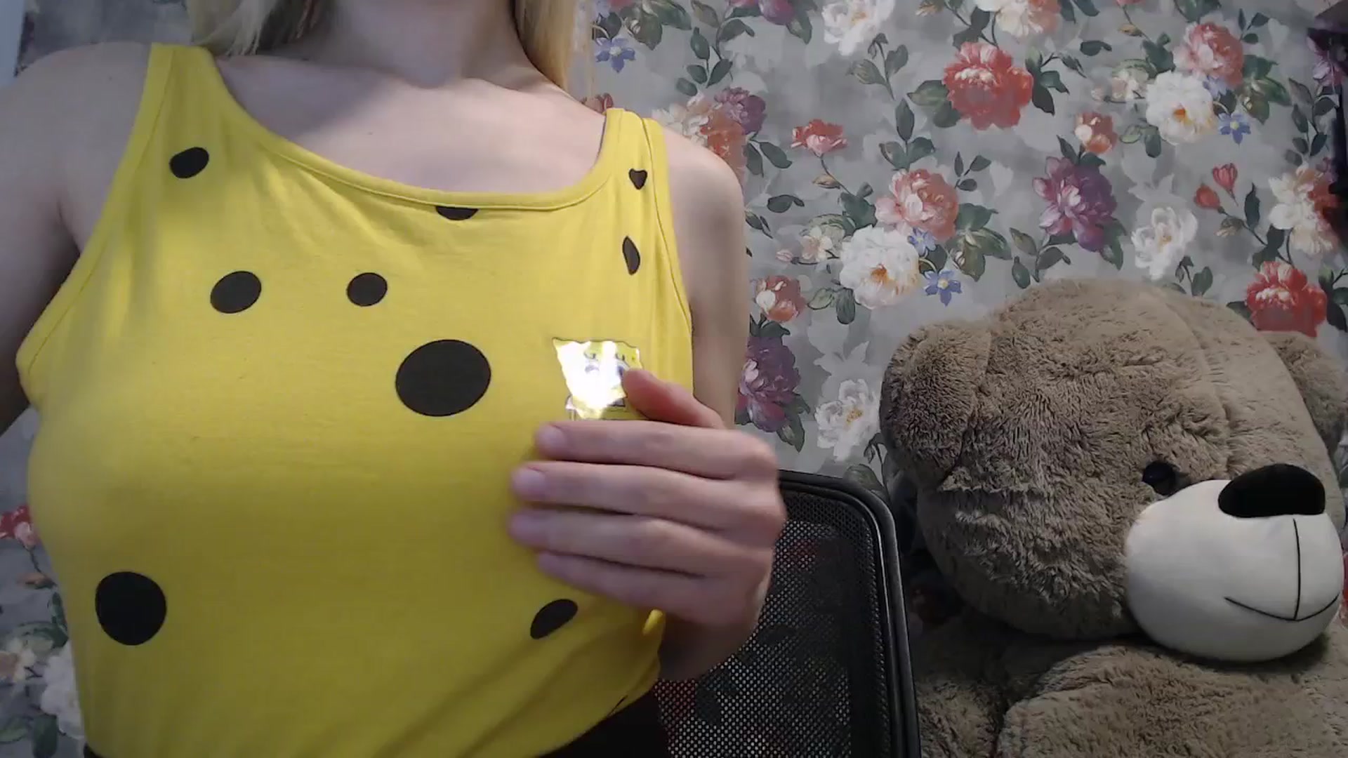 Gallery image thumbnail from SweetyDonut's myfreecams stream on, 03/01/2026, 15:32 image 16 of 20
