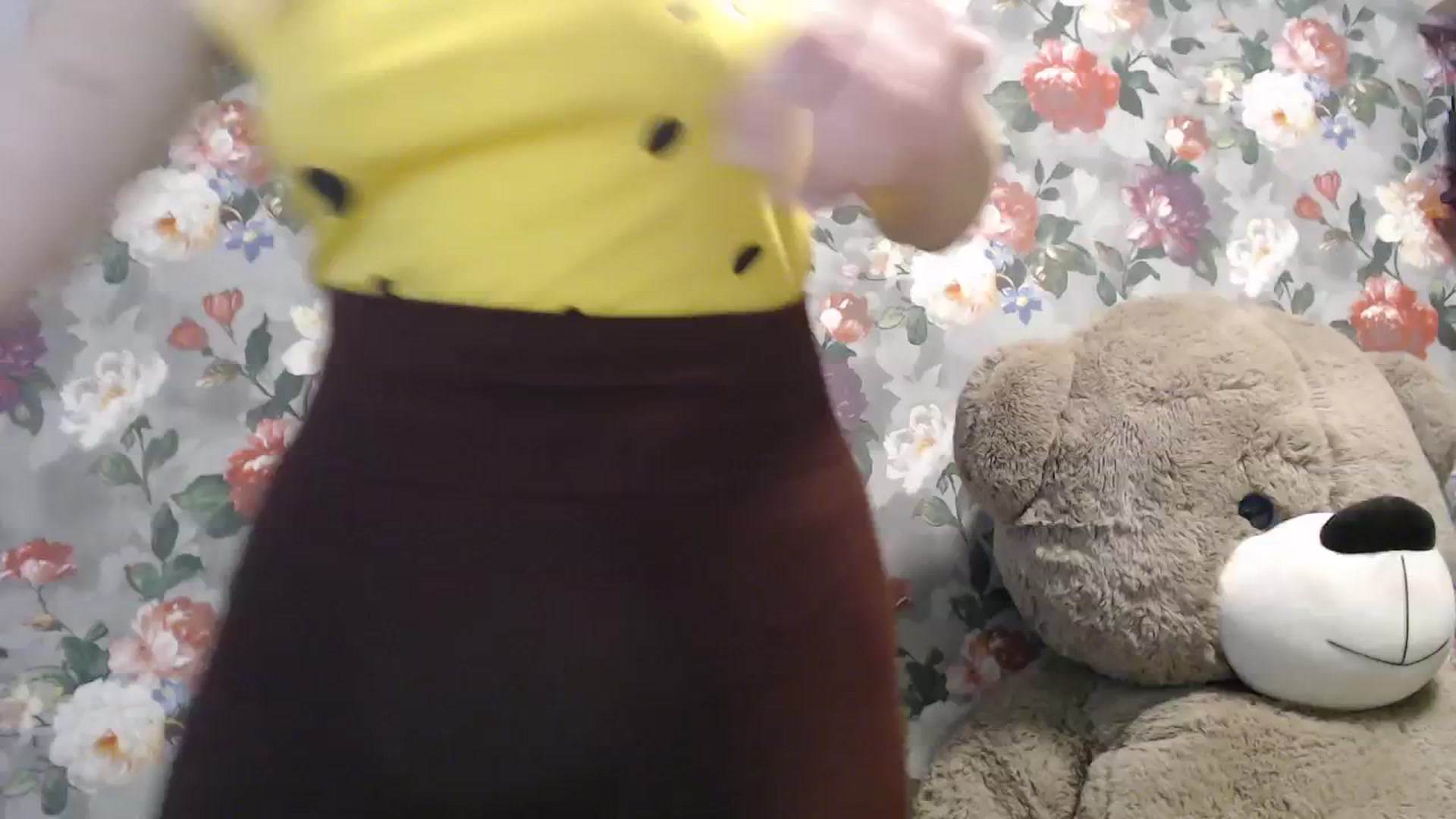 Gallery image thumbnail from SweetyDonut's myfreecams stream on, 03/01/2026, 16:39 image 7 of 20