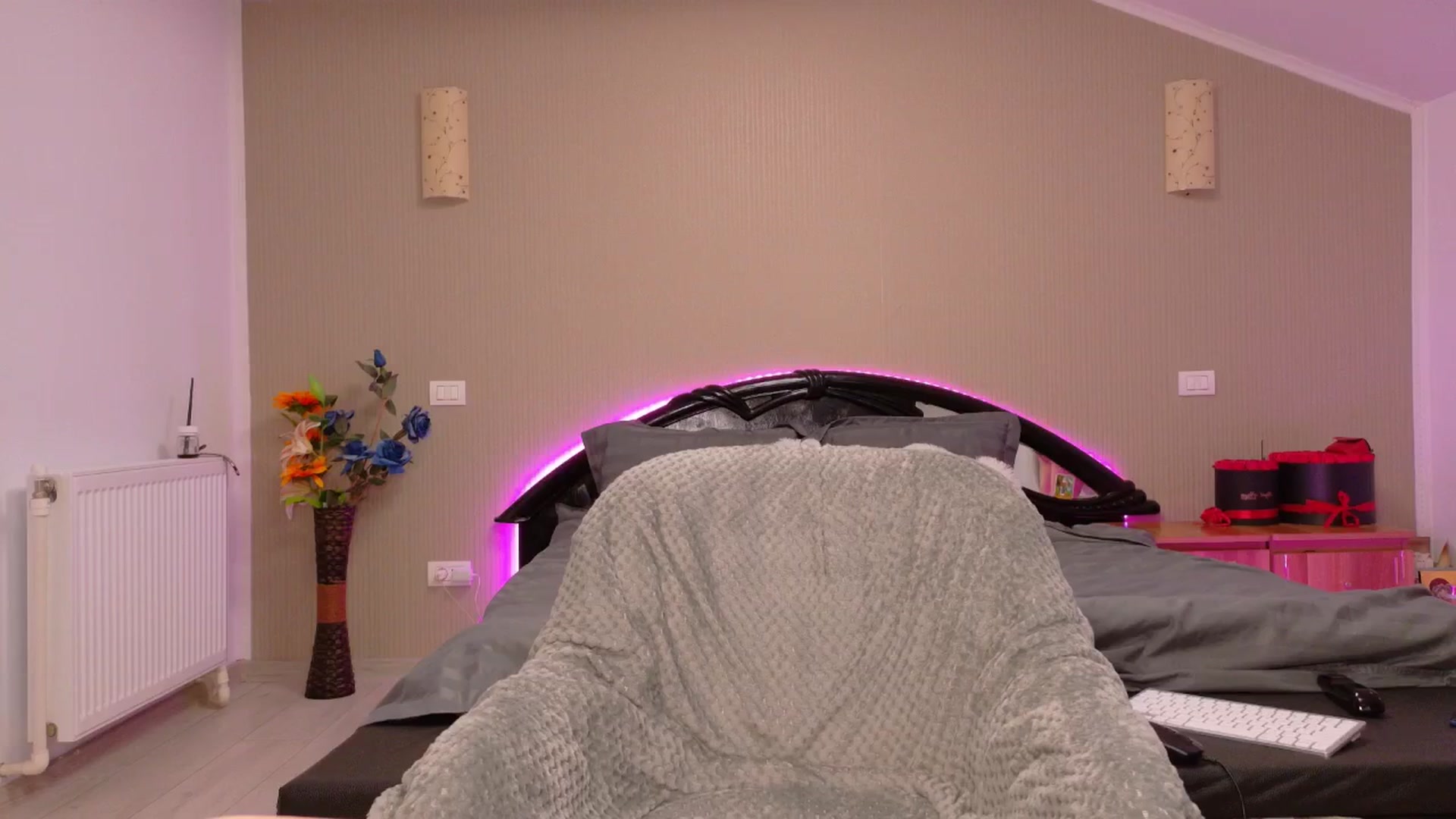 Gallery image thumbnail from SweetyKell's myfreecams stream on, 11/06/2025, 13:32 image 13 of 20