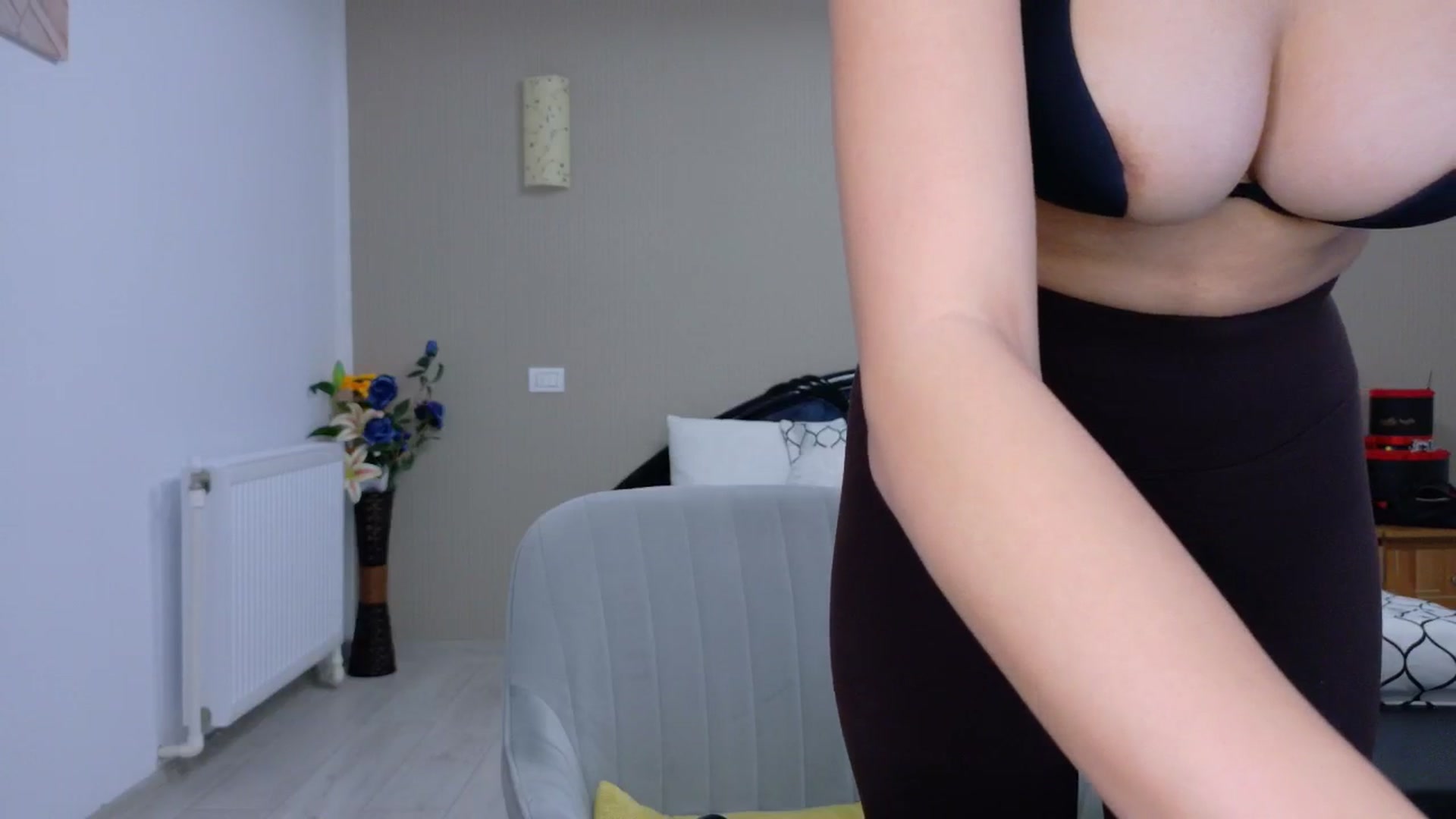 Gallery image thumbnail from SweetyKell's myfreecams stream on, 03/08/2026, 08:48 image 18 of 20