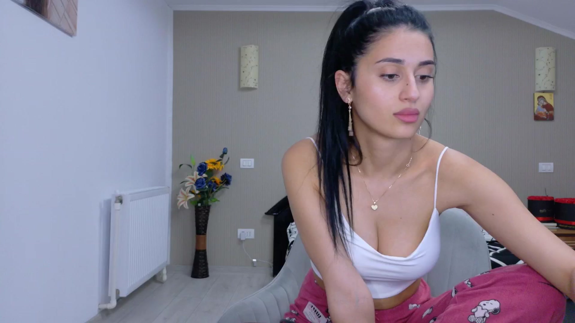 Gallery image thumbnail from SweetyKell's myfreecams stream on, 04/02/2026, 23:29 image 3 of 20