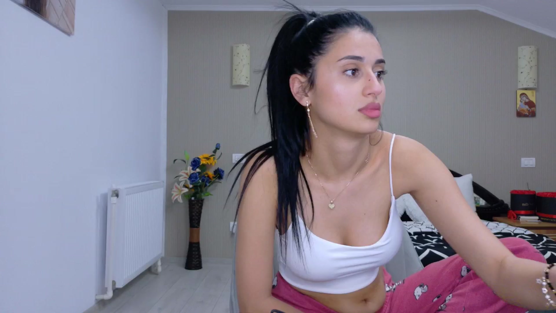Gallery image thumbnail from SweetyKell's myfreecams stream on, 04/02/2026, 23:29 image 1 of 20