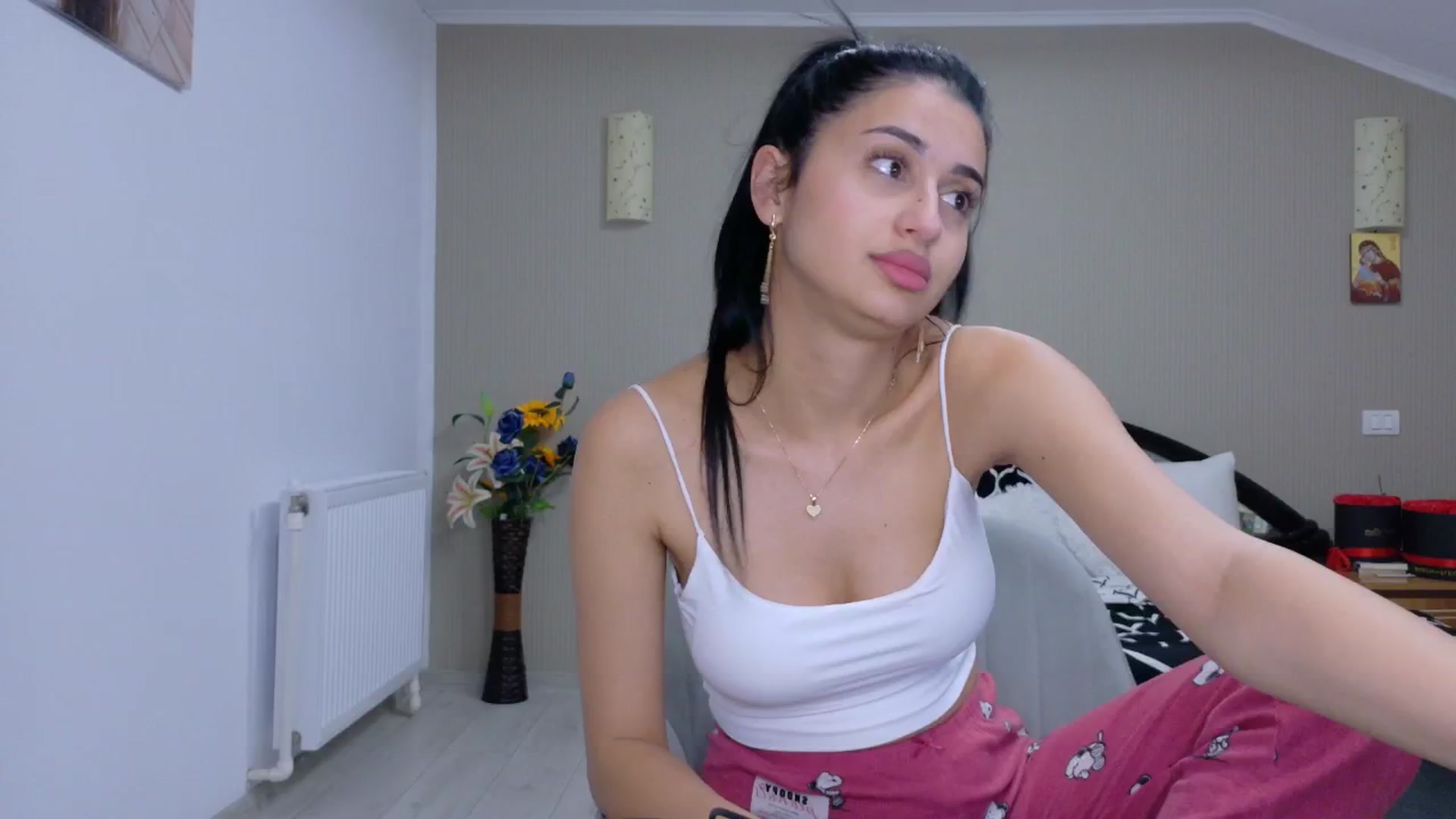Gallery image thumbnail from SweetyKell's myfreecams stream on, 04/02/2026, 23:29 image 17 of 20
