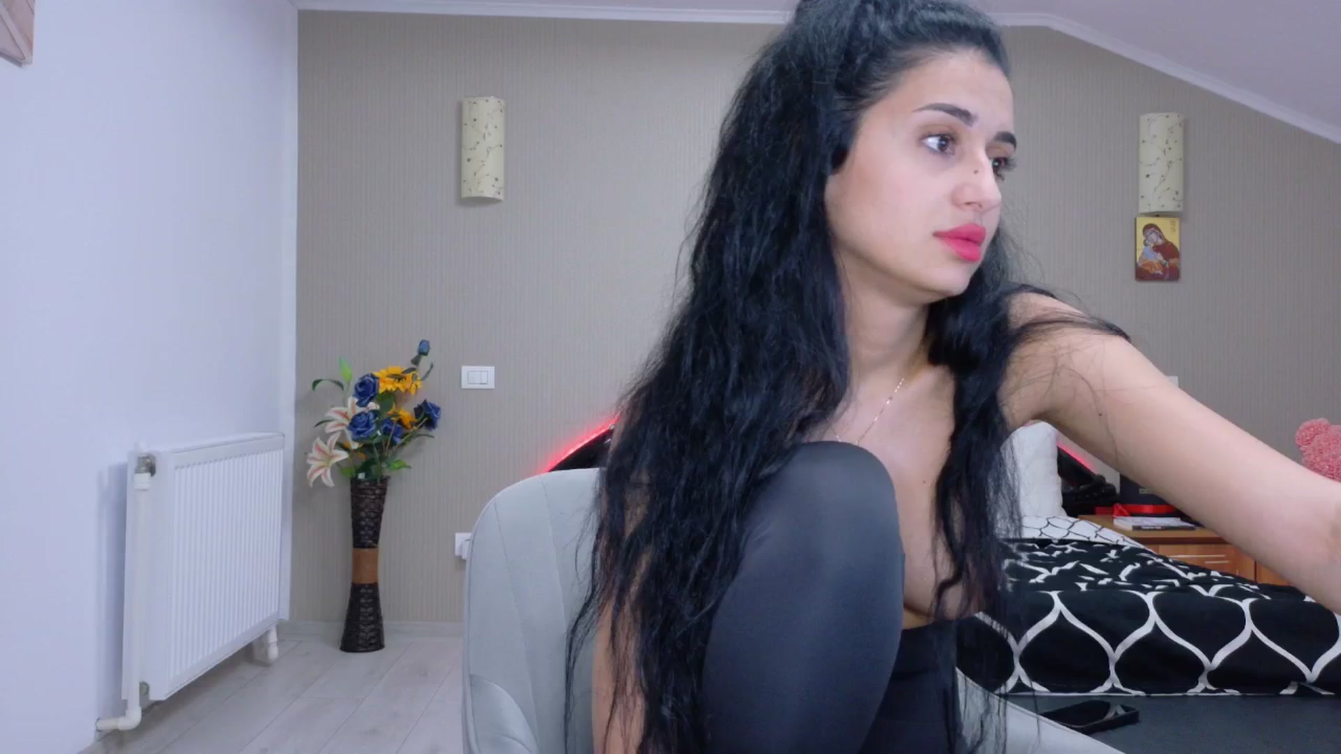 Gallery image thumbnail from SweetyKell's myfreecams stream on, 04/04/2026, 23:55 image 1 of 20