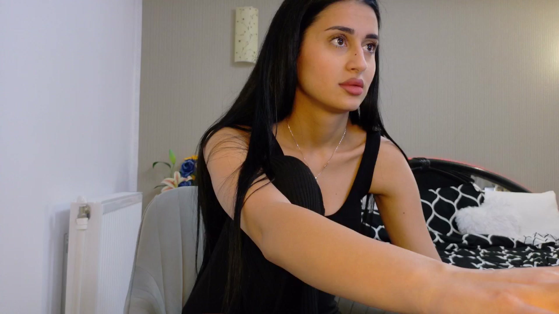 Gallery image thumbnail from SweetyKell's myfreecams stream on, 04/10/2026, 17:40 image 1 of 20