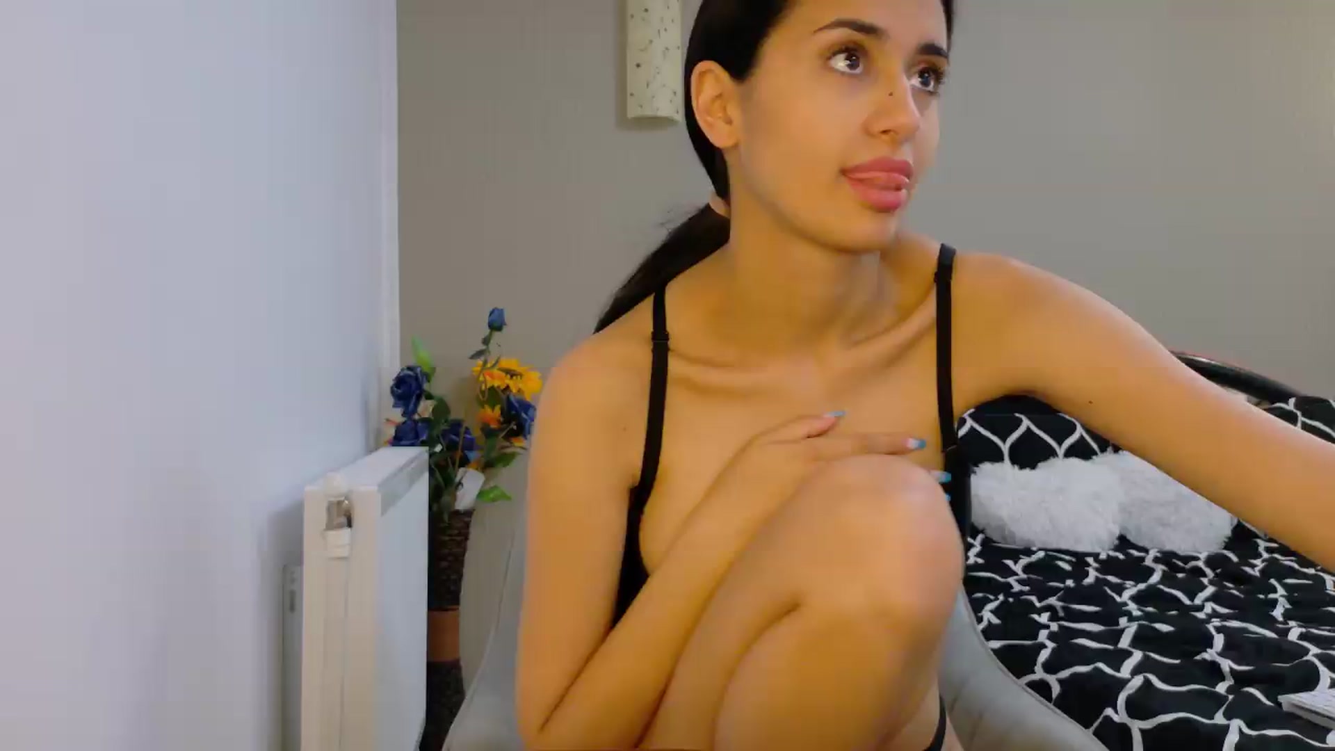 Gallery image thumbnail from SweetyKell's myfreecams stream on, 05/25/2026, 09:45 image 19 of 20