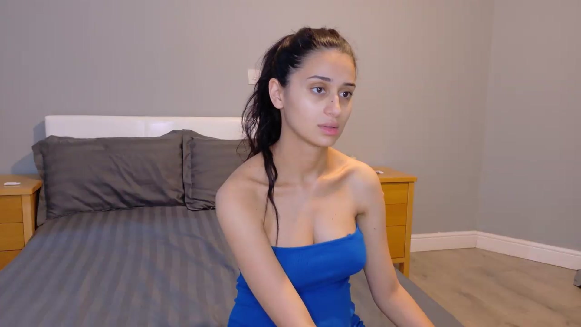 Gallery image thumbnail from SweetyKell's myfreecams stream on, 07/16/2026, 14:04 image 9 of 20