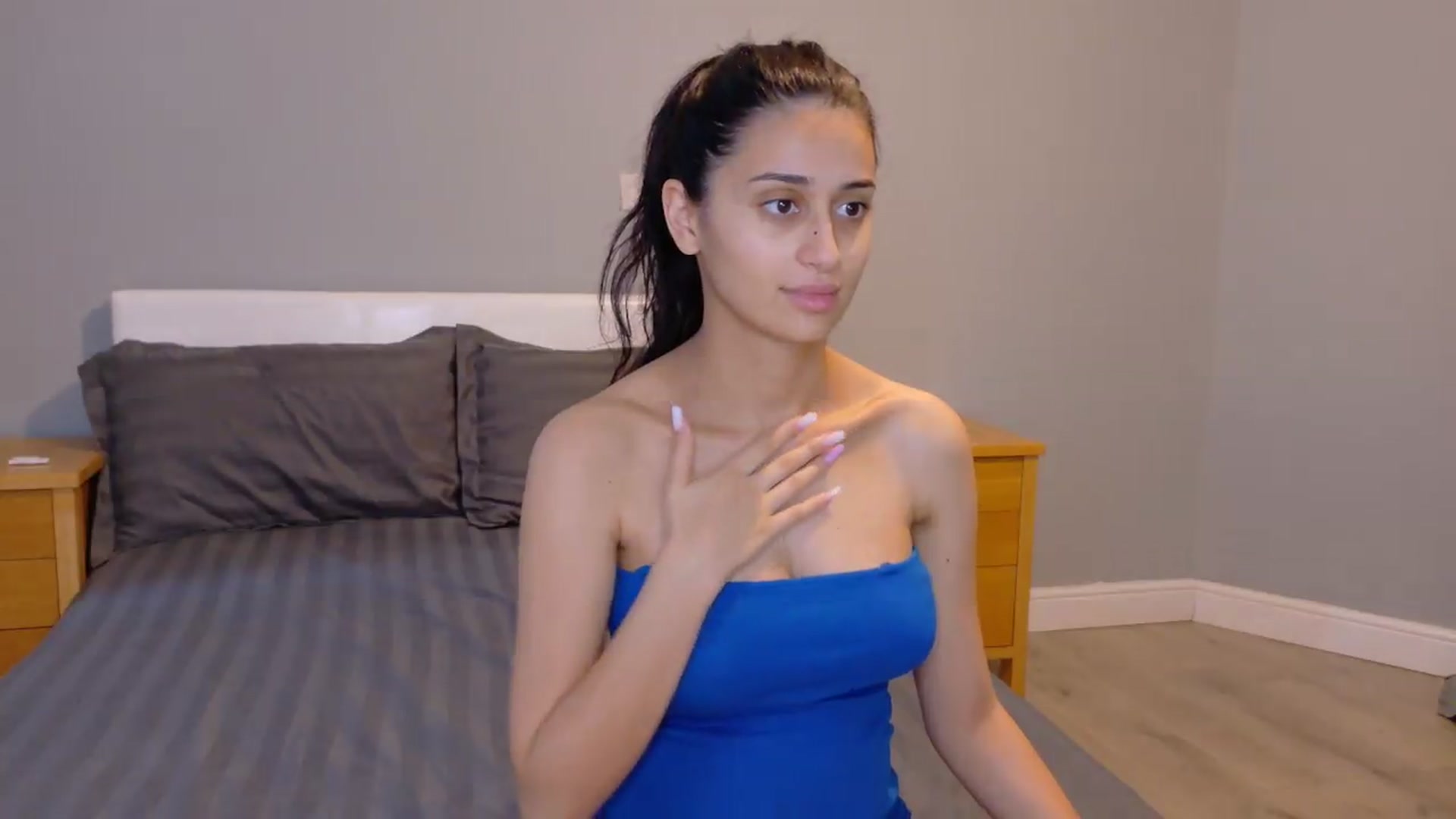 Gallery image thumbnail from SweetyKell's myfreecams stream on, 07/16/2026, 14:04 image 14 of 20