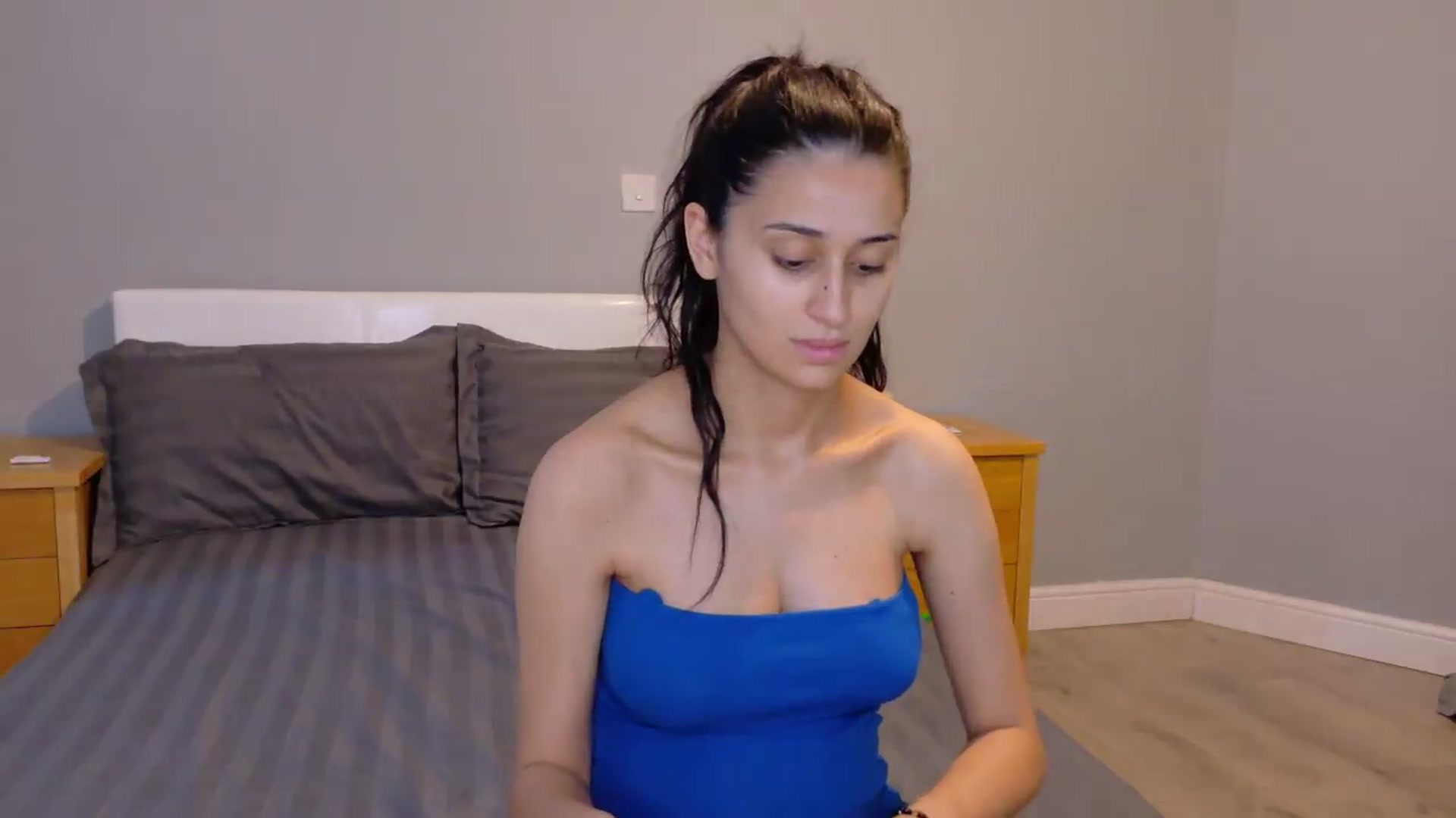 Gallery image thumbnail from SweetyKell's myfreecams stream on, 07/16/2026, 14:04 image 11 of 20