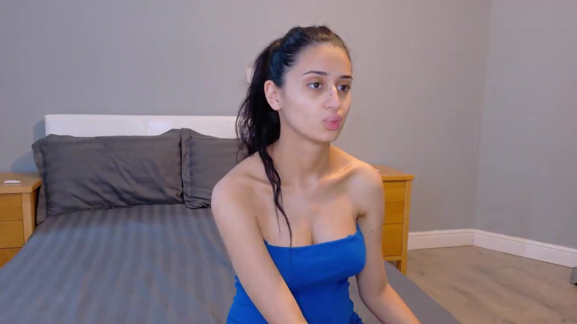 Gallery image thumbnail from SweetyKell's myfreecams stream on, 07/16/2026, 14:04 image 6 of 20