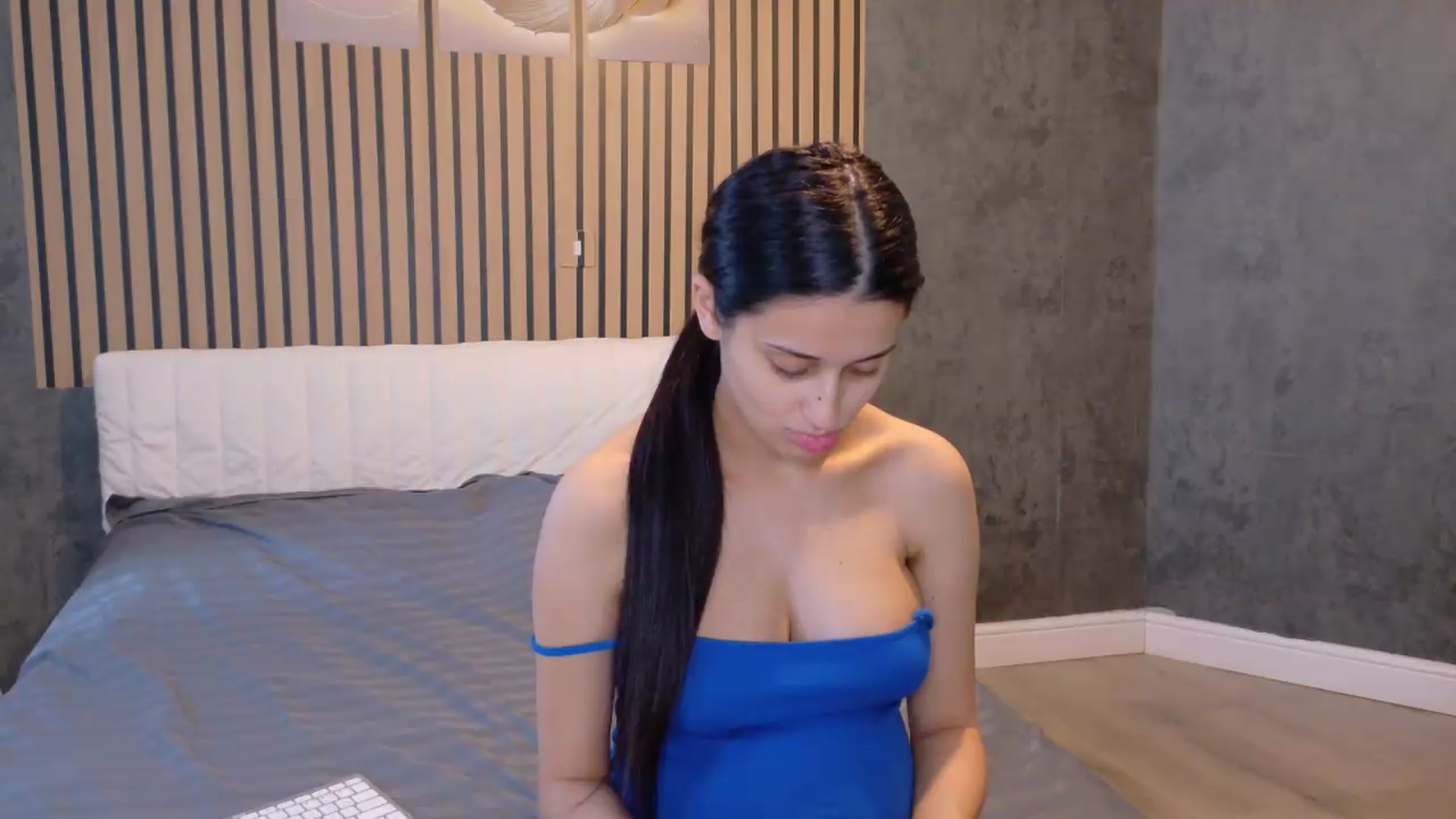 Gallery image thumbnail from SweetyKell's myfreecams stream on, 08/21/2026, 14:04 image 4 of 20