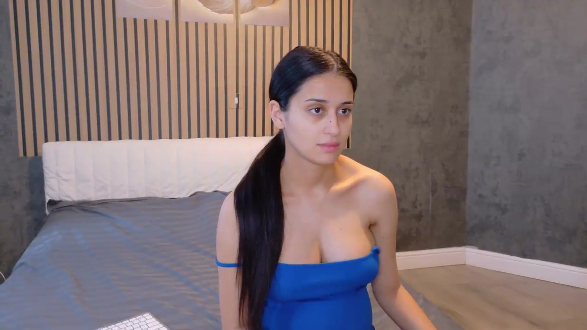 Gallery image thumbnail from SweetyKell's myfreecams stream on, 08/21/2026, 14:04 image 7 of 20