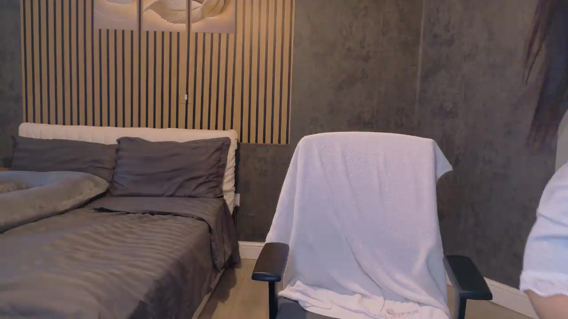 Gallery image thumbnail from SweetyKell's myfreecams stream on, 08/26/2026, 18:18 image 5 of 20