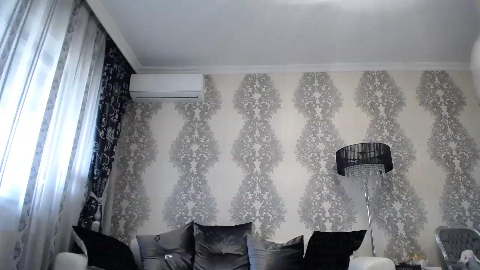 Gallery image thumbnail from SweetyKimber's myfreecams stream on, 11/14/2022, 11:17 image 9 of 20