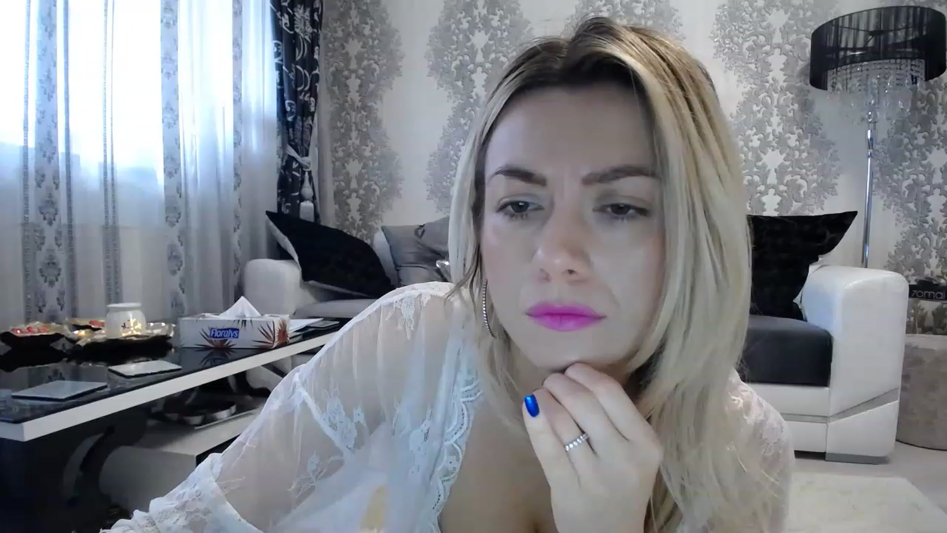 Gallery image thumbnail from SweetyKimber's myfreecams stream on, 11/14/2022, 11:17 image 3 of 20