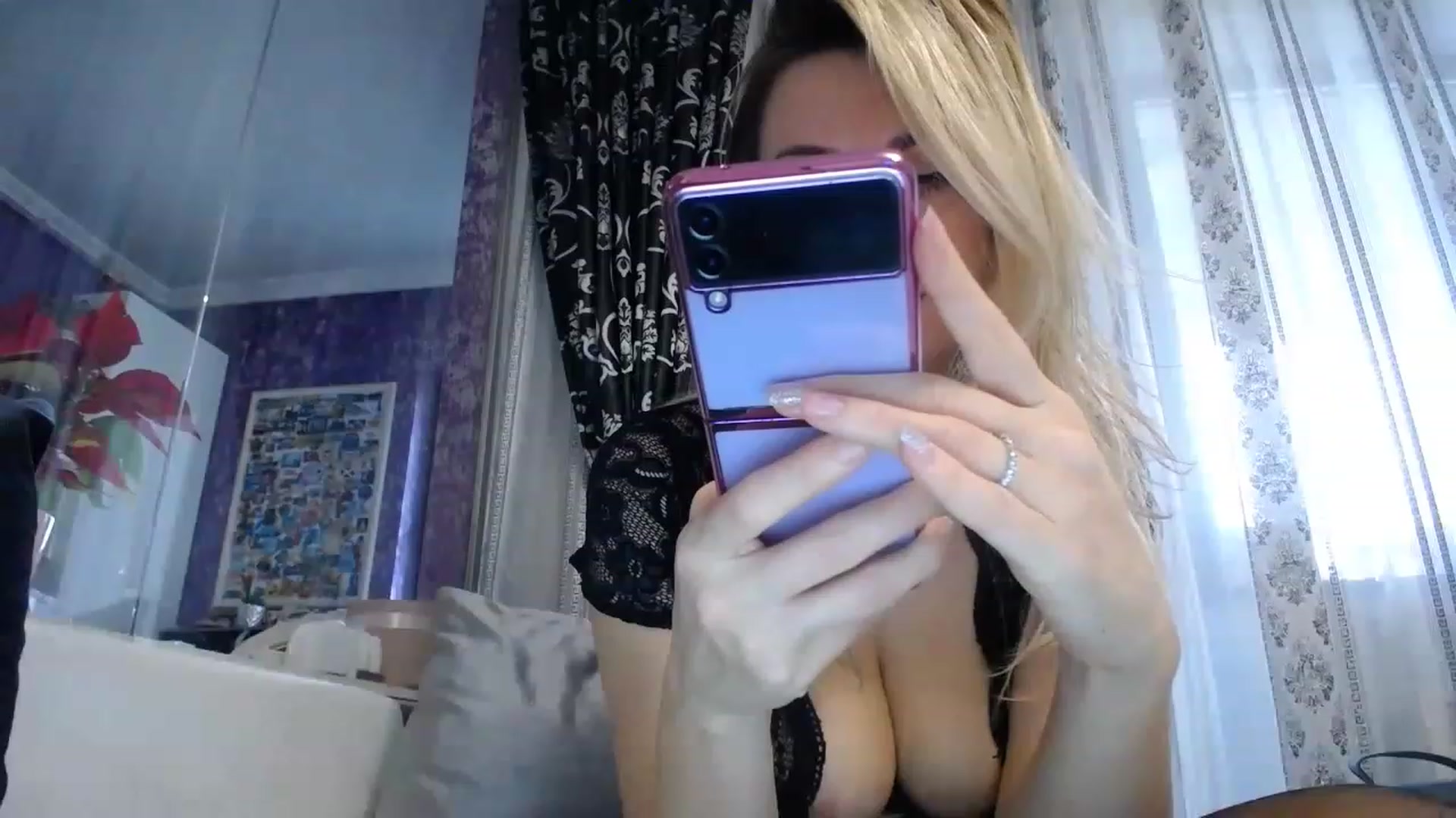 Gallery image thumbnail from SweetyKimber's myfreecams stream on, 11/21/2022, 08:37 image 14 of 20
