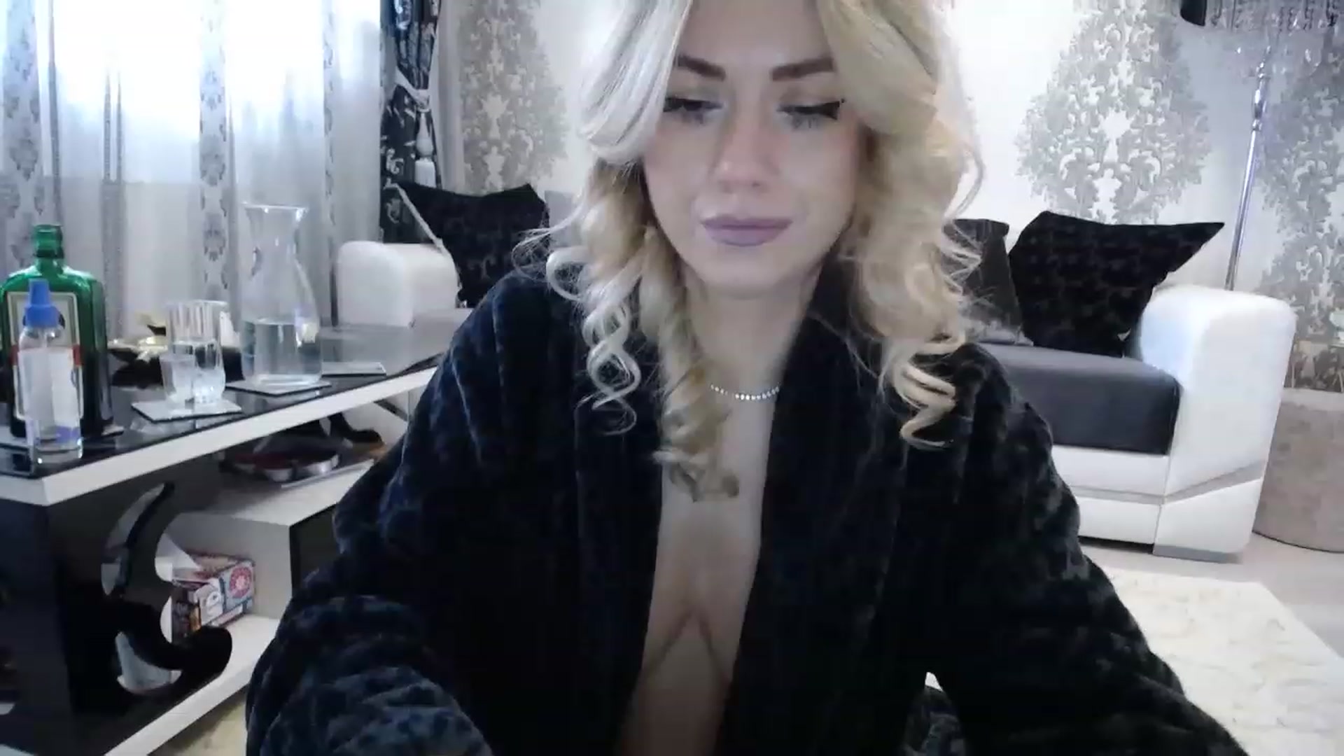 Gallery image thumbnail from SweetyKimber's myfreecams stream on, 11/22/2022, 08:51 image 20 of 20