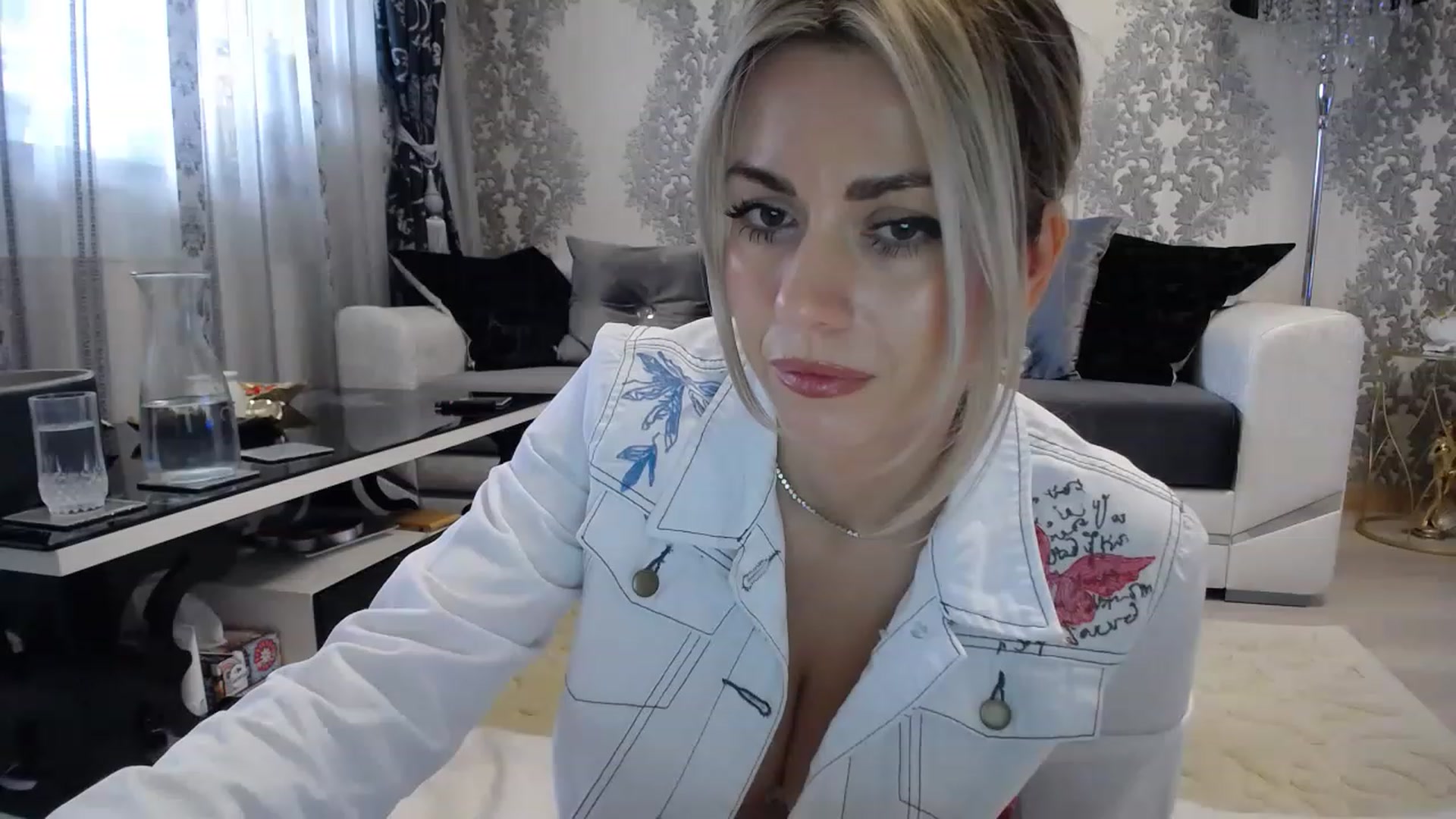 Gallery image thumbnail from SweetyKimber's myfreecams stream on, 11/28/2022, 08:48 image 18 of 20