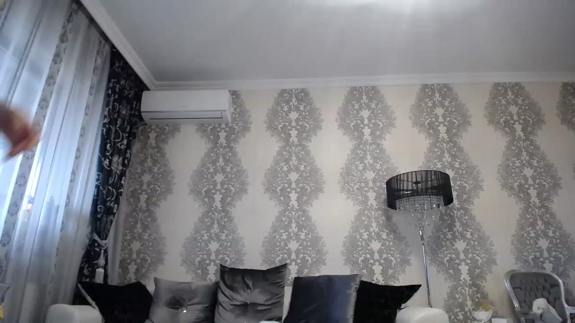 Gallery image thumbnail from SweetyKimber's myfreecams stream on, 11/28/2022, 08:48 image 6 of 20