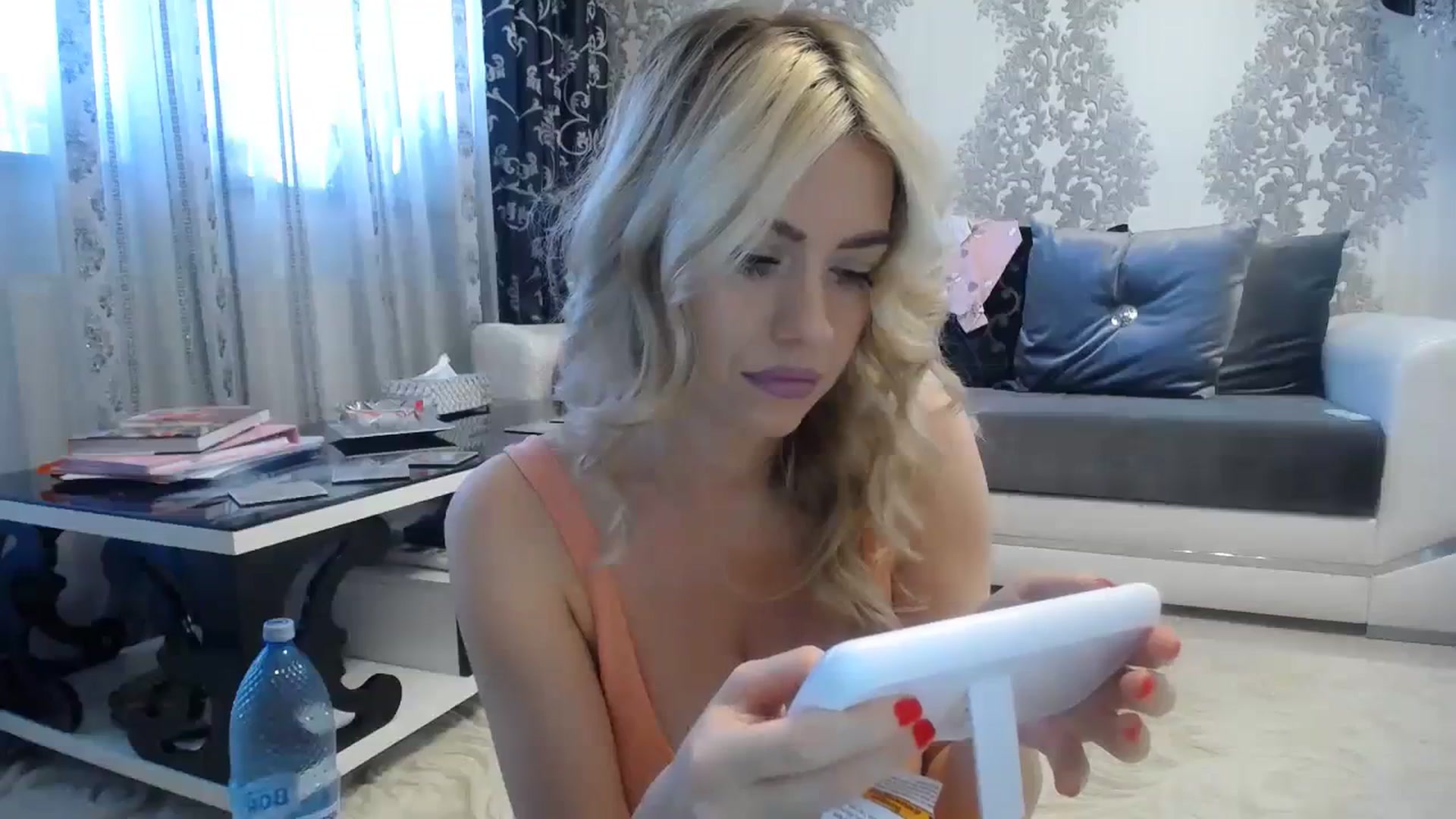 Gallery image thumbnail from SweetyKimmy's myfreecams stream on, 10/28/2023, 06:41 image 14 of 20