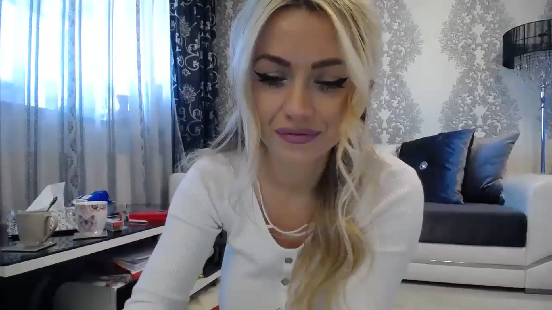 Gallery image thumbnail from SweetyKimmy's myfreecams stream on, 11/12/2023, 08:16 image 19 of 20