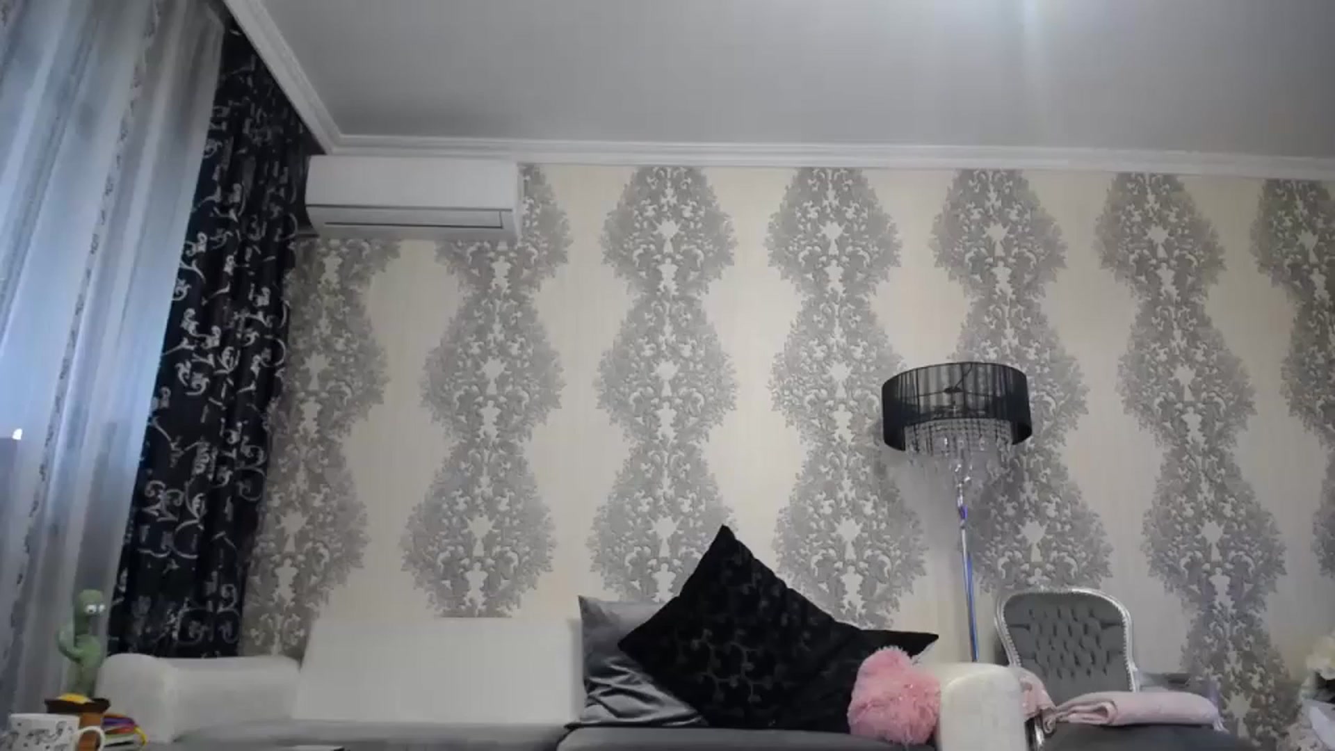 Gallery image thumbnail from SweetyKimmy's myfreecams stream on, 11/22/2023, 08:03 image 14 of 20