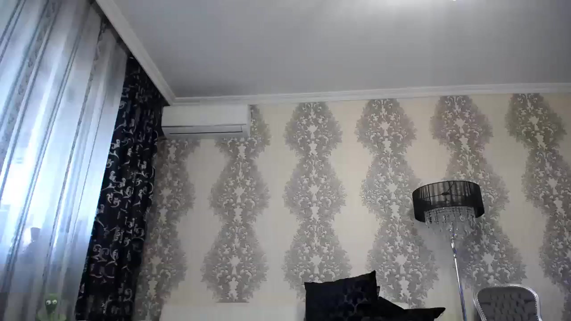 Gallery image thumbnail from SweetyKimmy's myfreecams stream on, 11/28/2023, 08:49 image 18 of 20