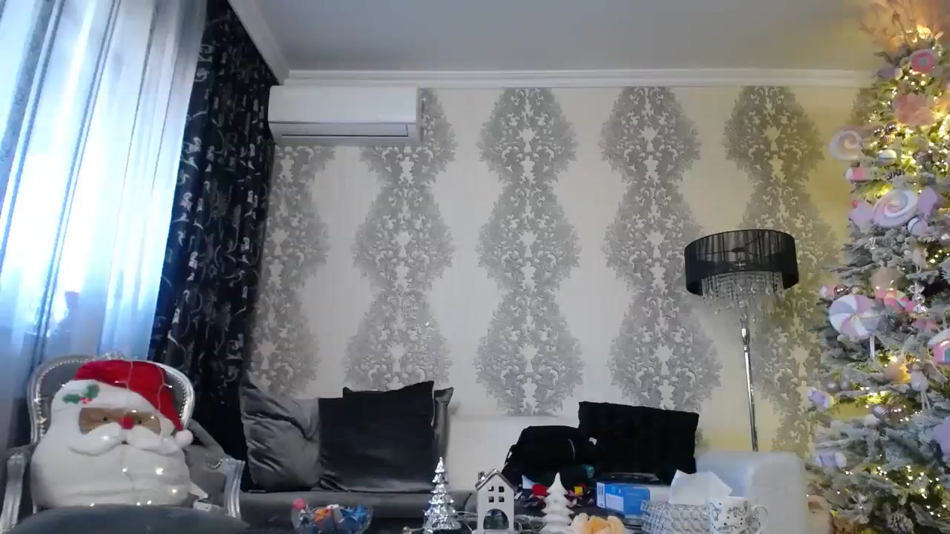 Gallery image thumbnail from SweetyKimmy's myfreecams stream on, 12/20/2023, 06:44 image 10 of 20