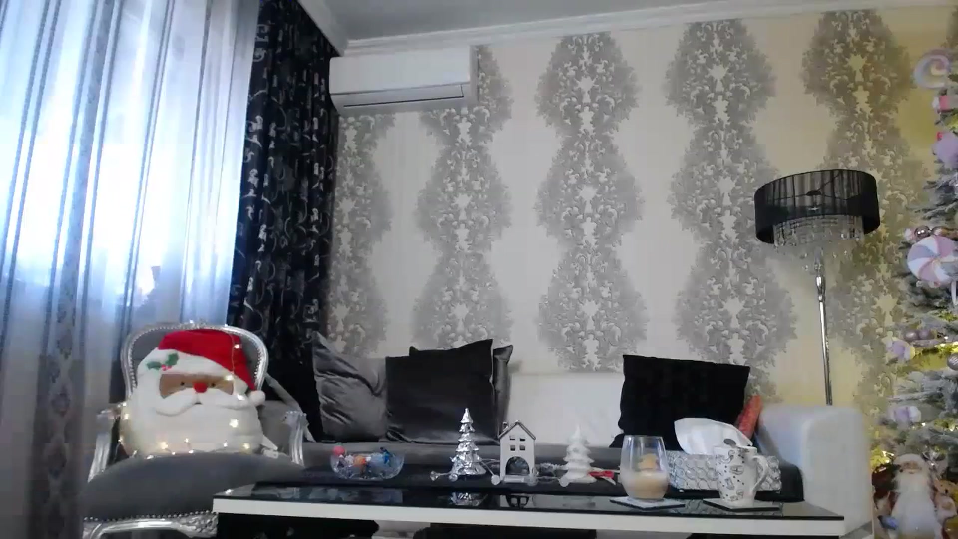 Gallery image thumbnail from SweetyKimmy's myfreecams stream on, 12/21/2023, 07:07 image 9 of 20