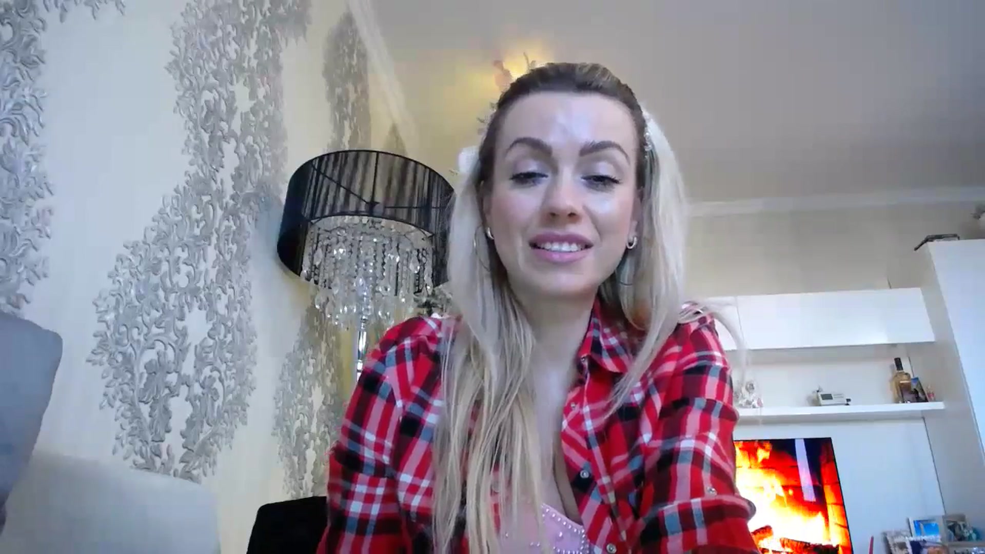 Gallery image thumbnail from SweetyKimmy's myfreecams stream on, 12/30/2023, 09:05 image 6 of 20