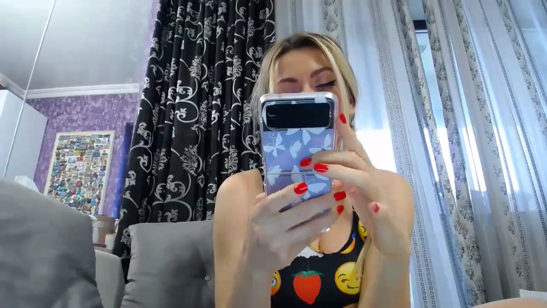 Gallery image thumbnail from SweetyKimmy's myfreecams stream on, 02/02/2024, 09:00 image 16 of 20