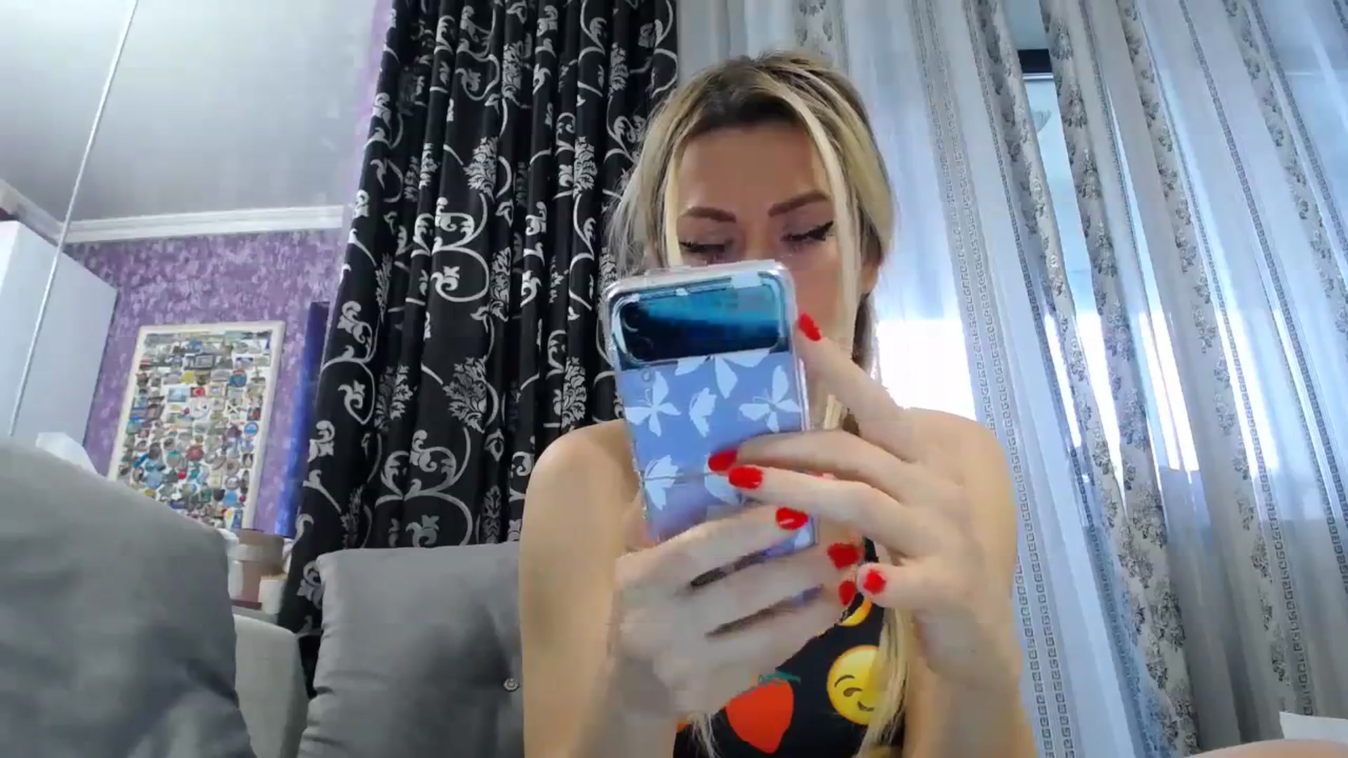 Gallery image thumbnail from SweetyKimmy's myfreecams stream on, 02/02/2024, 09:00 image 15 of 20