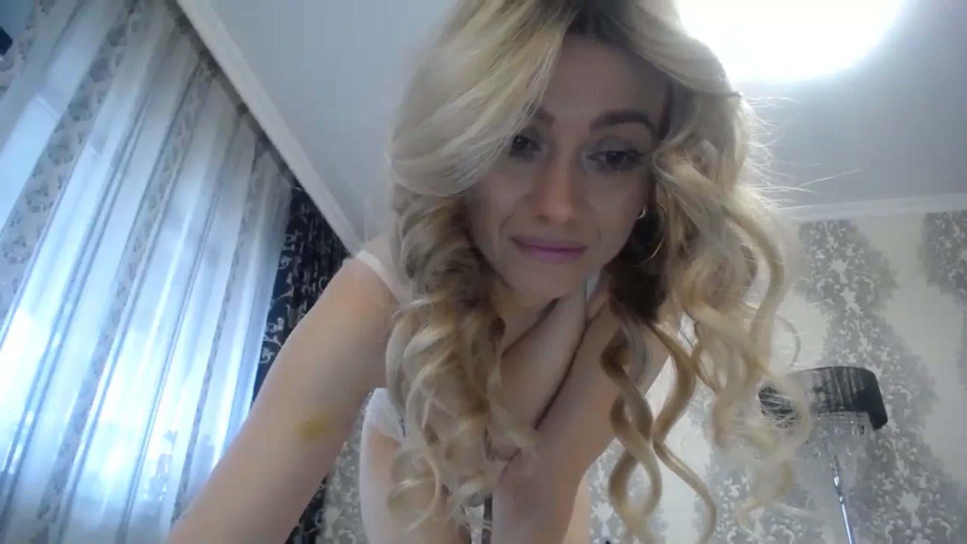 Gallery image thumbnail from SweetyKimmy's myfreecams stream on, 03/13/2024, 07:18 image 14 of 20