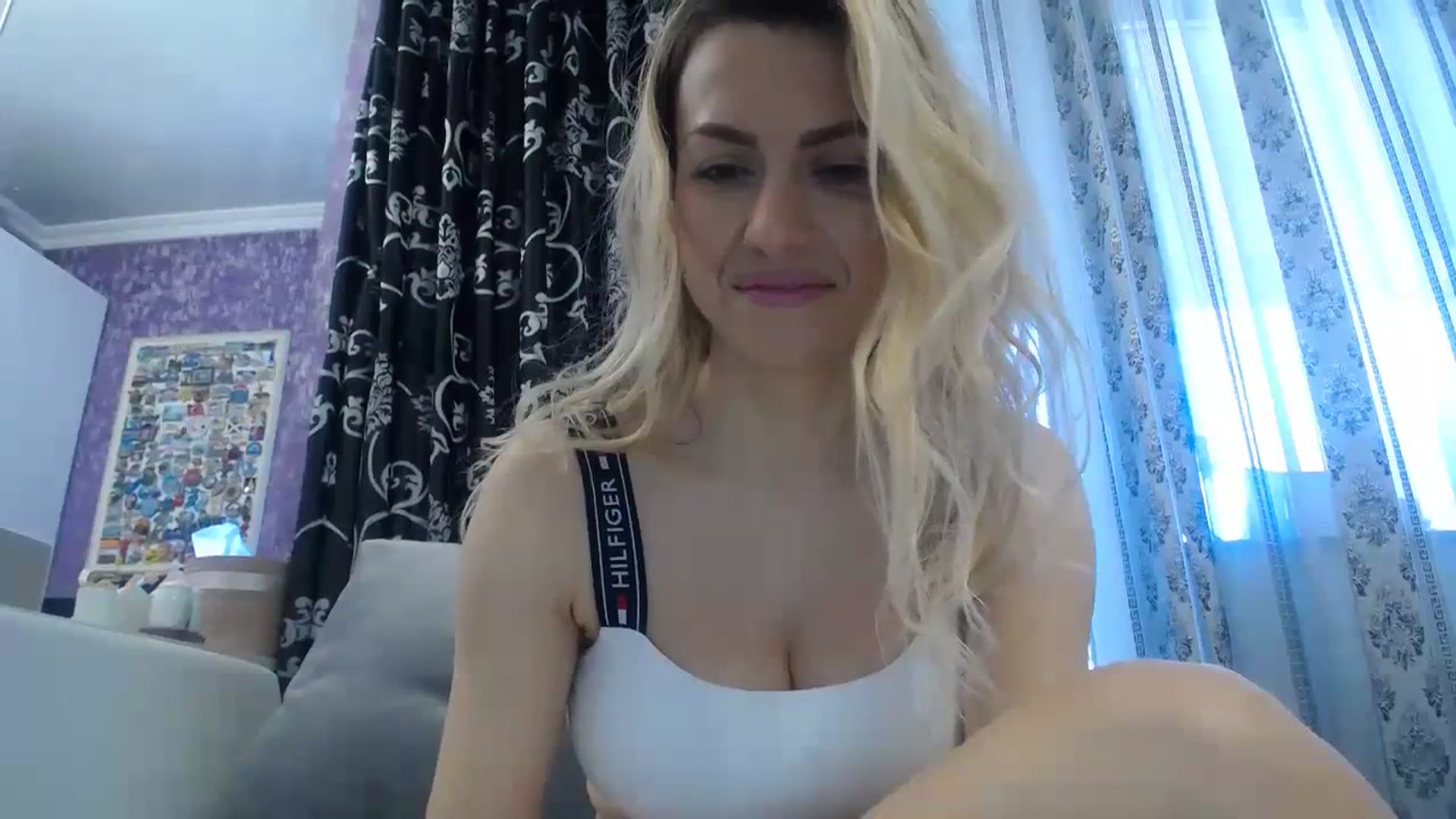 Gallery image thumbnail from SweetyKimmy's myfreecams stream on, 03/26/2024, 07:15 image 20 of 20