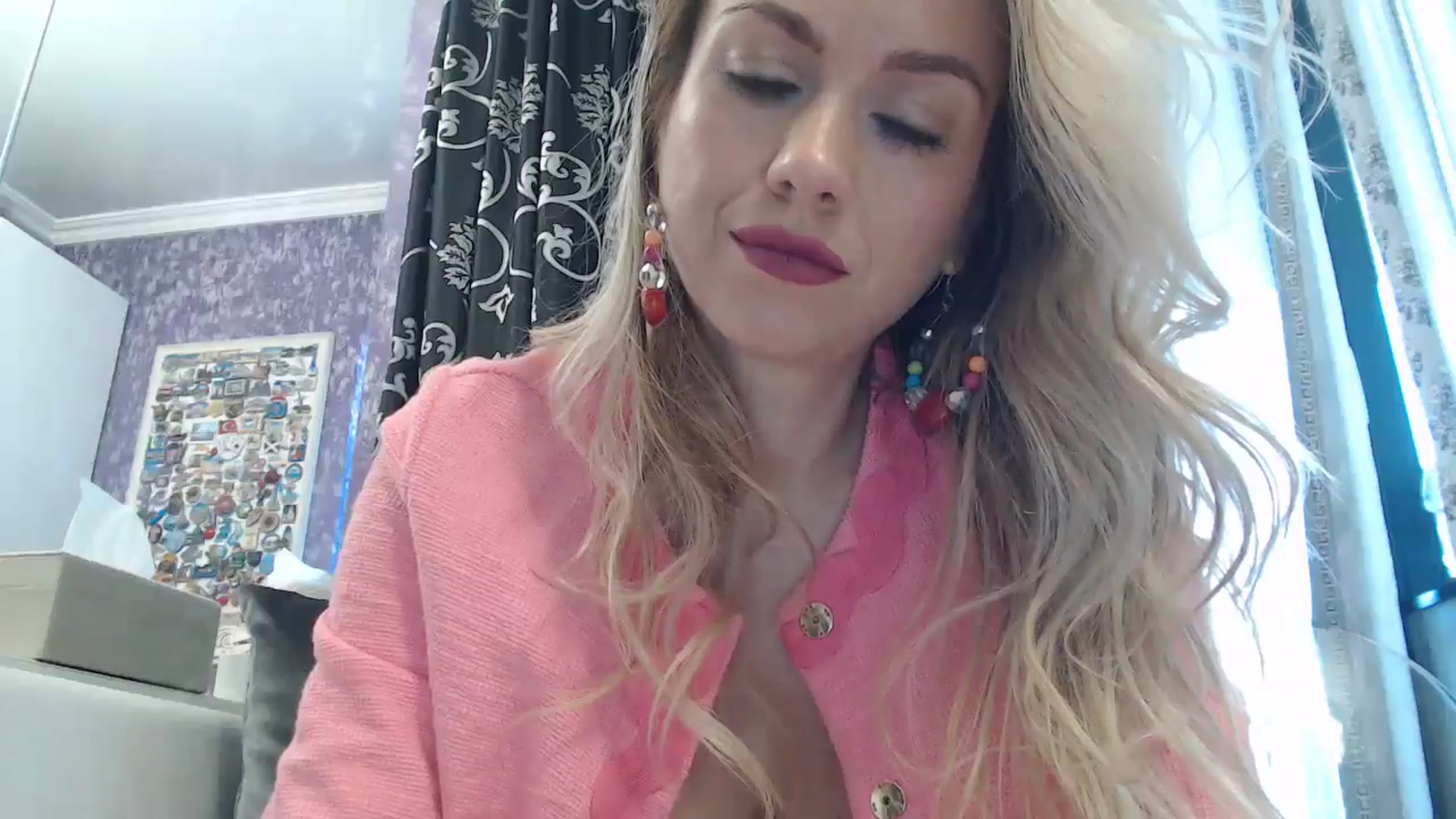 Gallery image thumbnail from SweetyKimmy's myfreecams stream on, 08/02/2024, 07:09 image 17 of 20